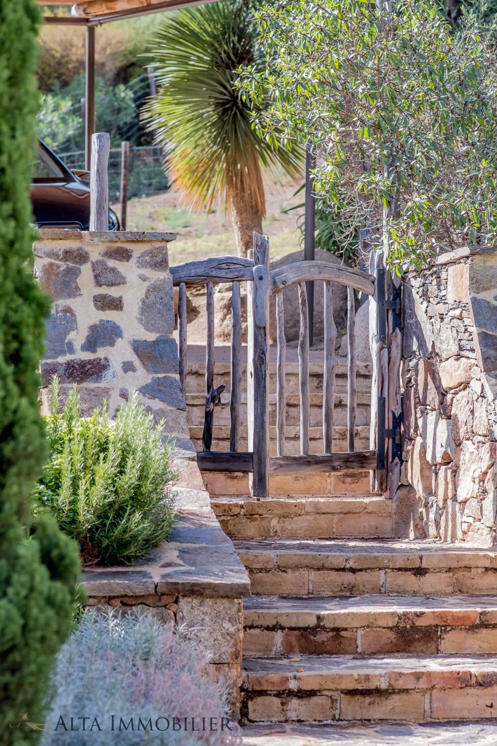 Garden in Villa Serenita Pallombaggia