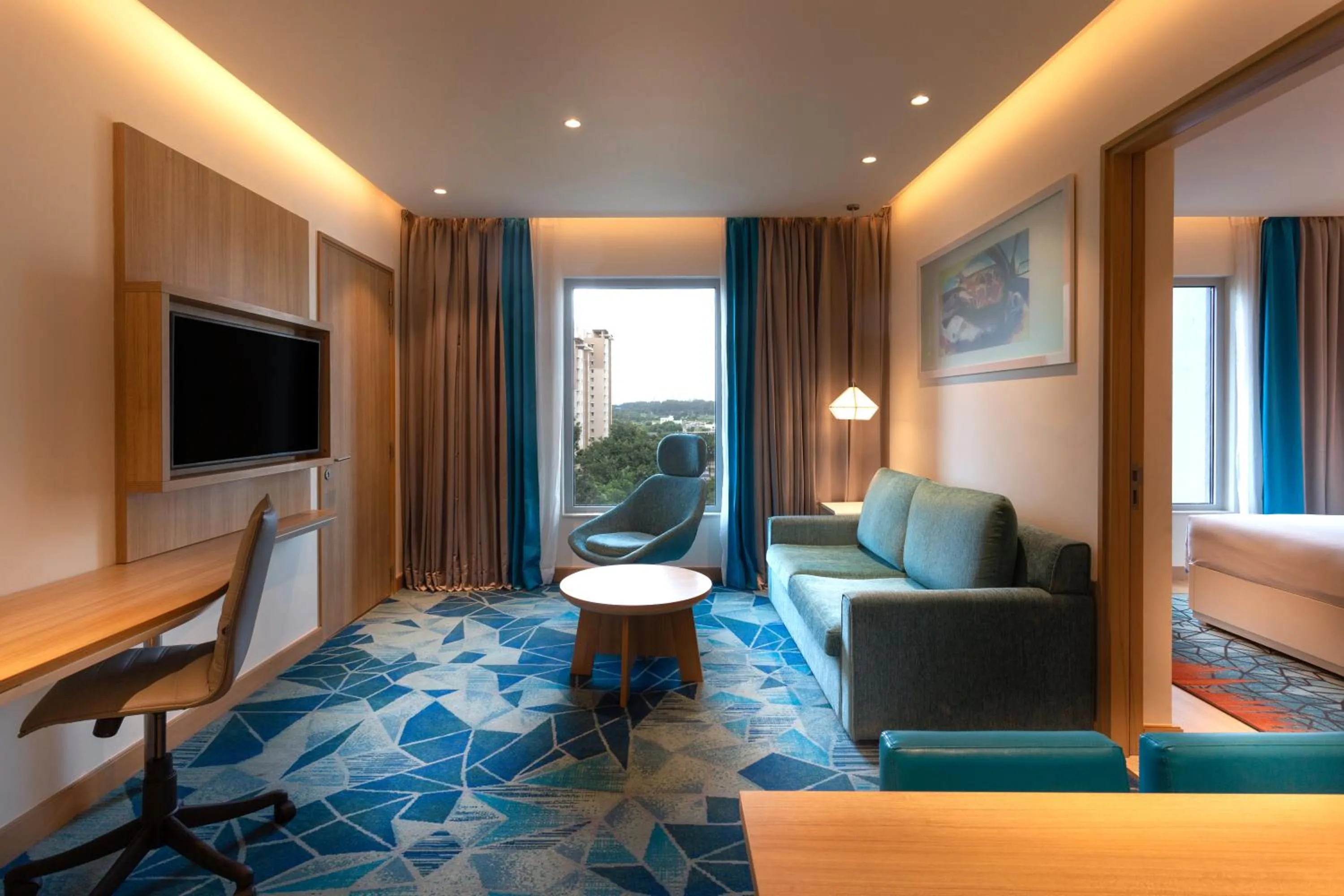 TV and multimedia in Holiday Inn Express & Suites Bengaluru Old Madras Road by IHG