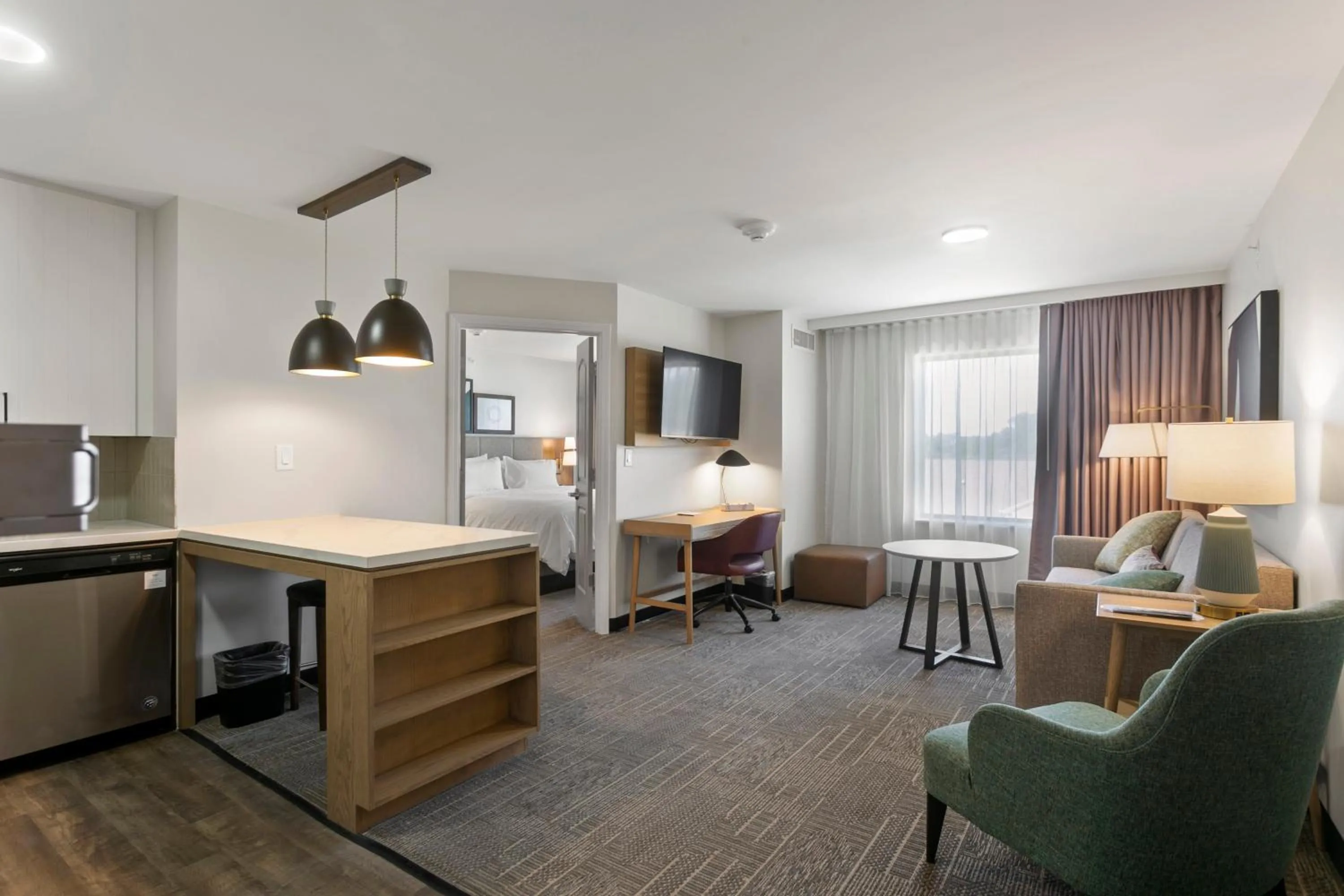 Bedroom, Bed in Staybridge Suites - Atlanta NE - Duluth by IHG