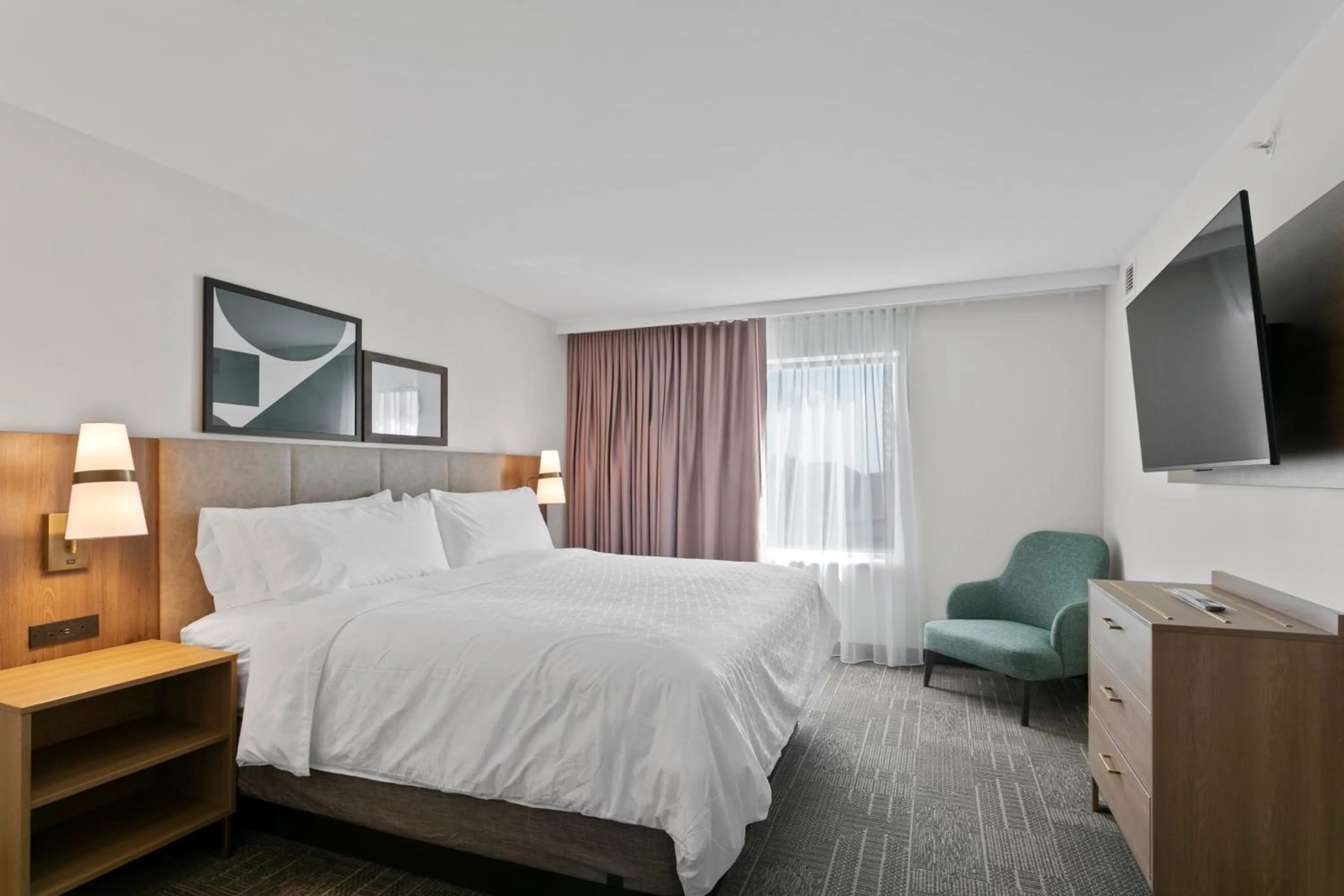 Bedroom, Bed in Staybridge Suites - Atlanta NE - Duluth by IHG