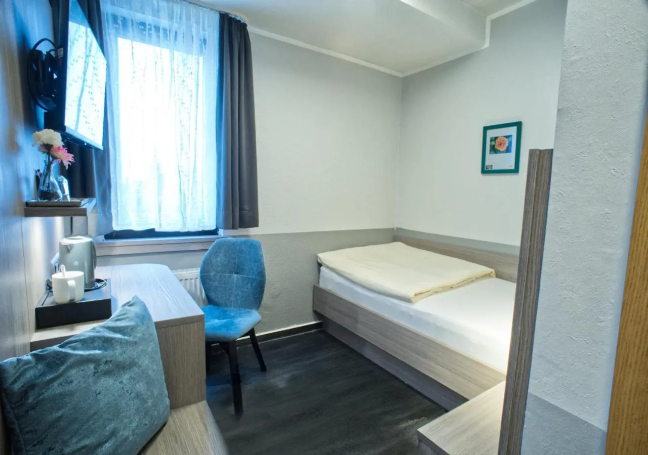 Photo of the whole room, Bed in Hotel-Restaurant Fück