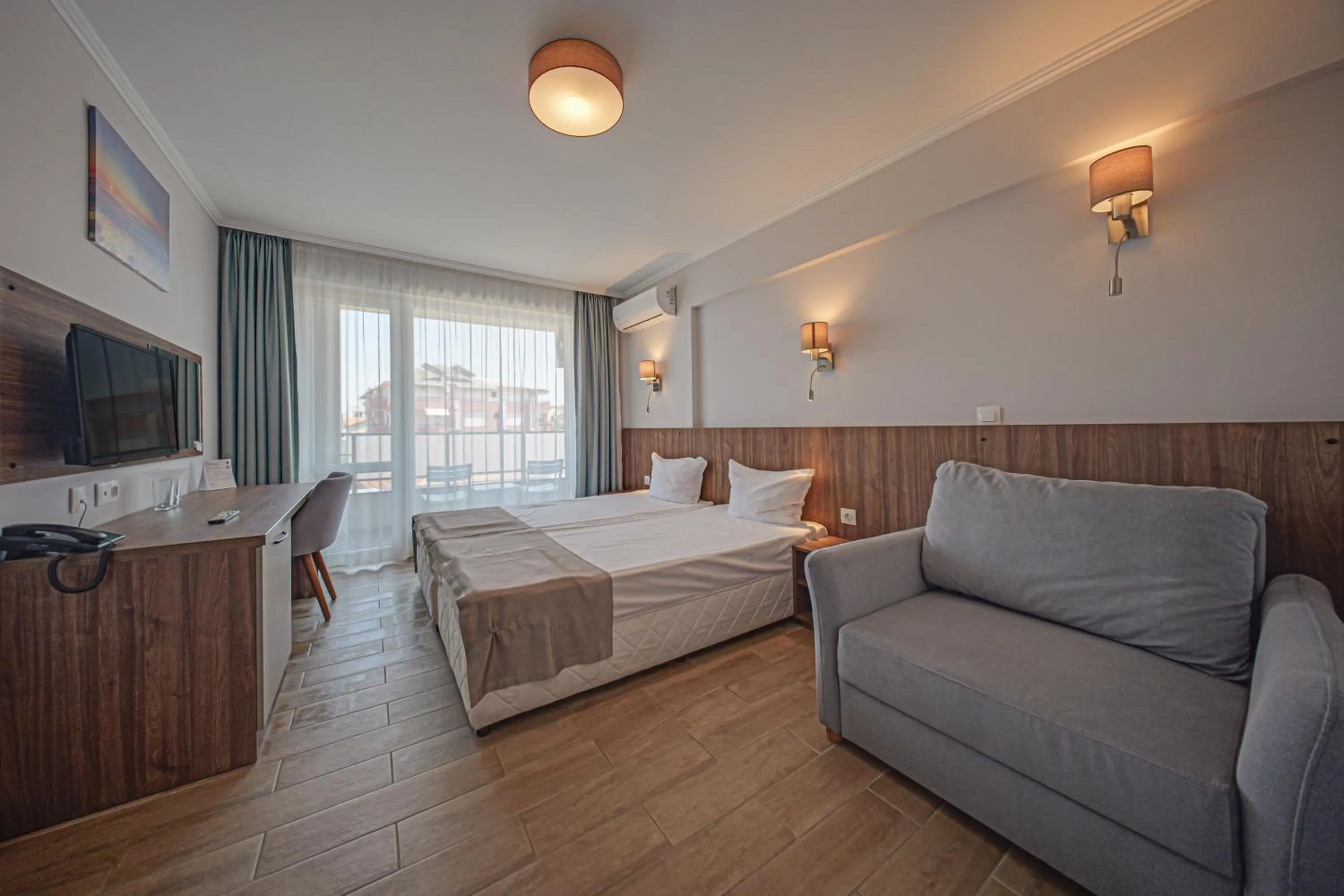 Photo of the whole room in Cinema Hotel