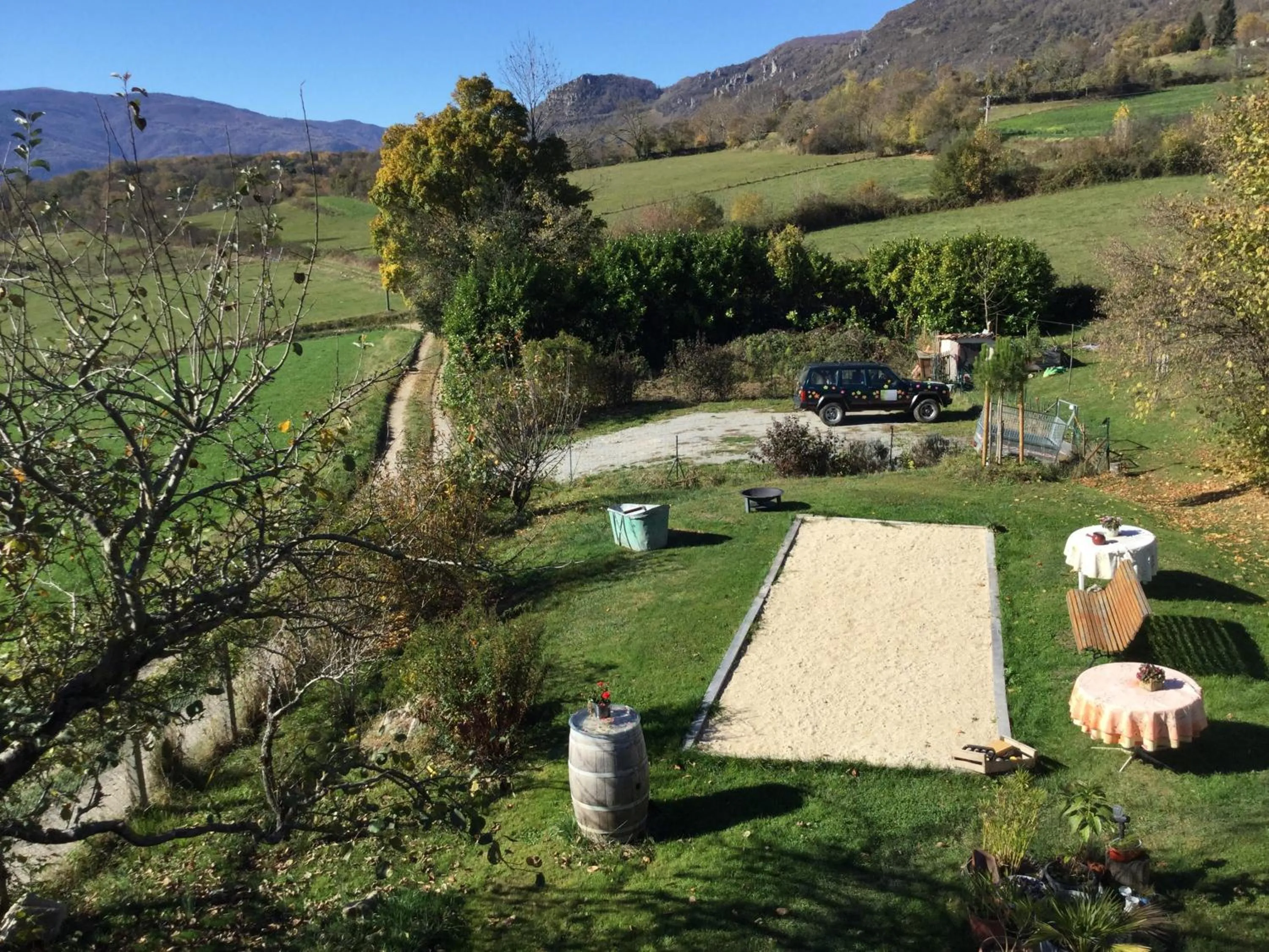 Garden view in Infocus-Du-Sud
