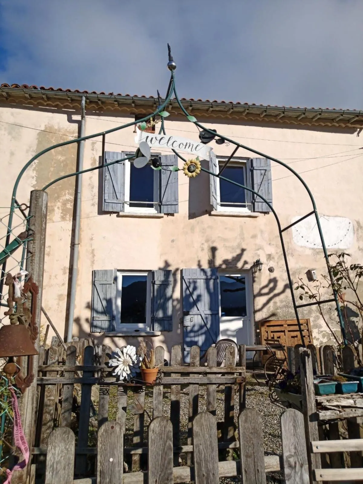 Property building in Infocus-Du-Sud