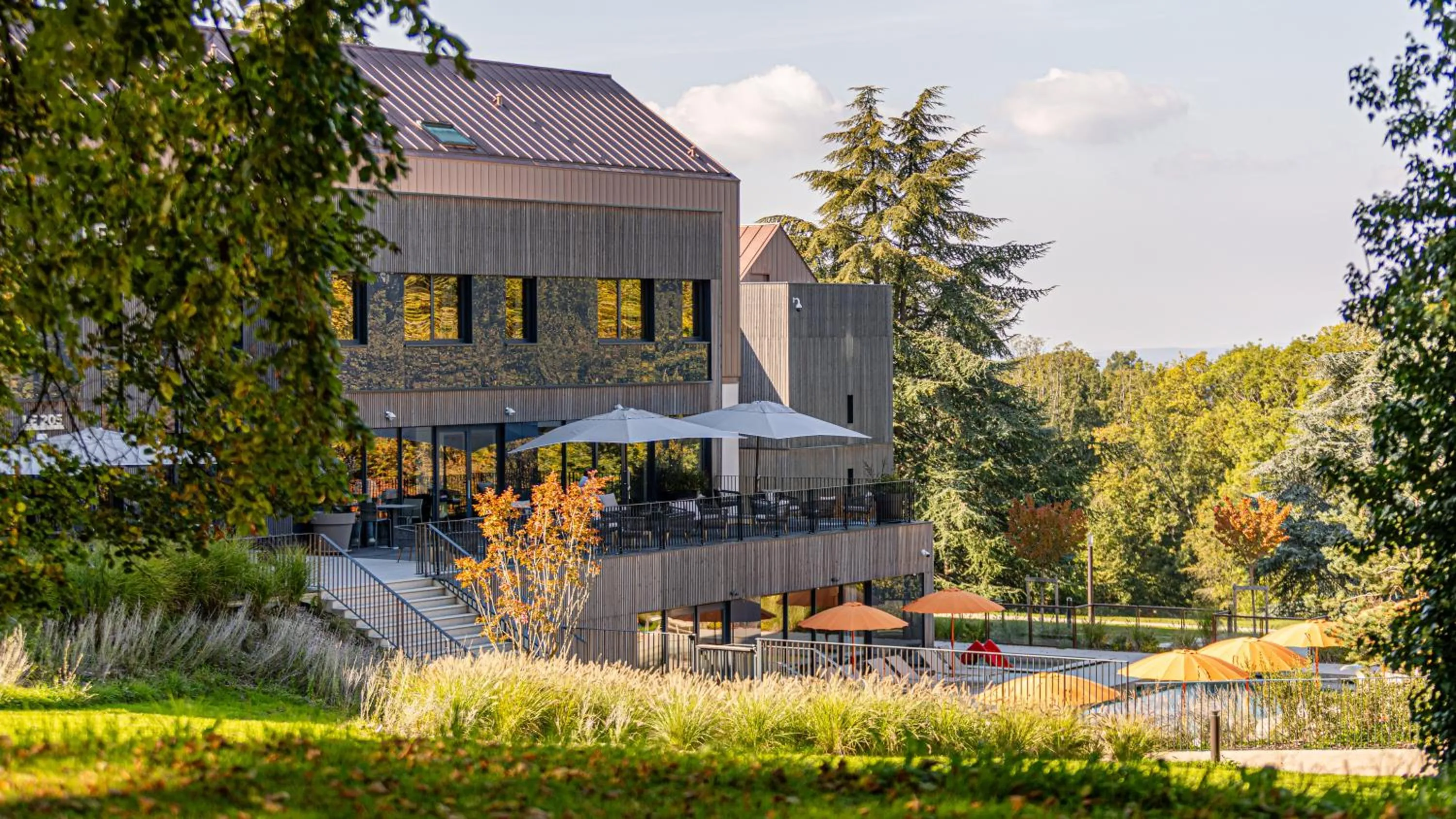 Patio in Domaine de Dolomieu Hotel & Spa - BW Premier Collection