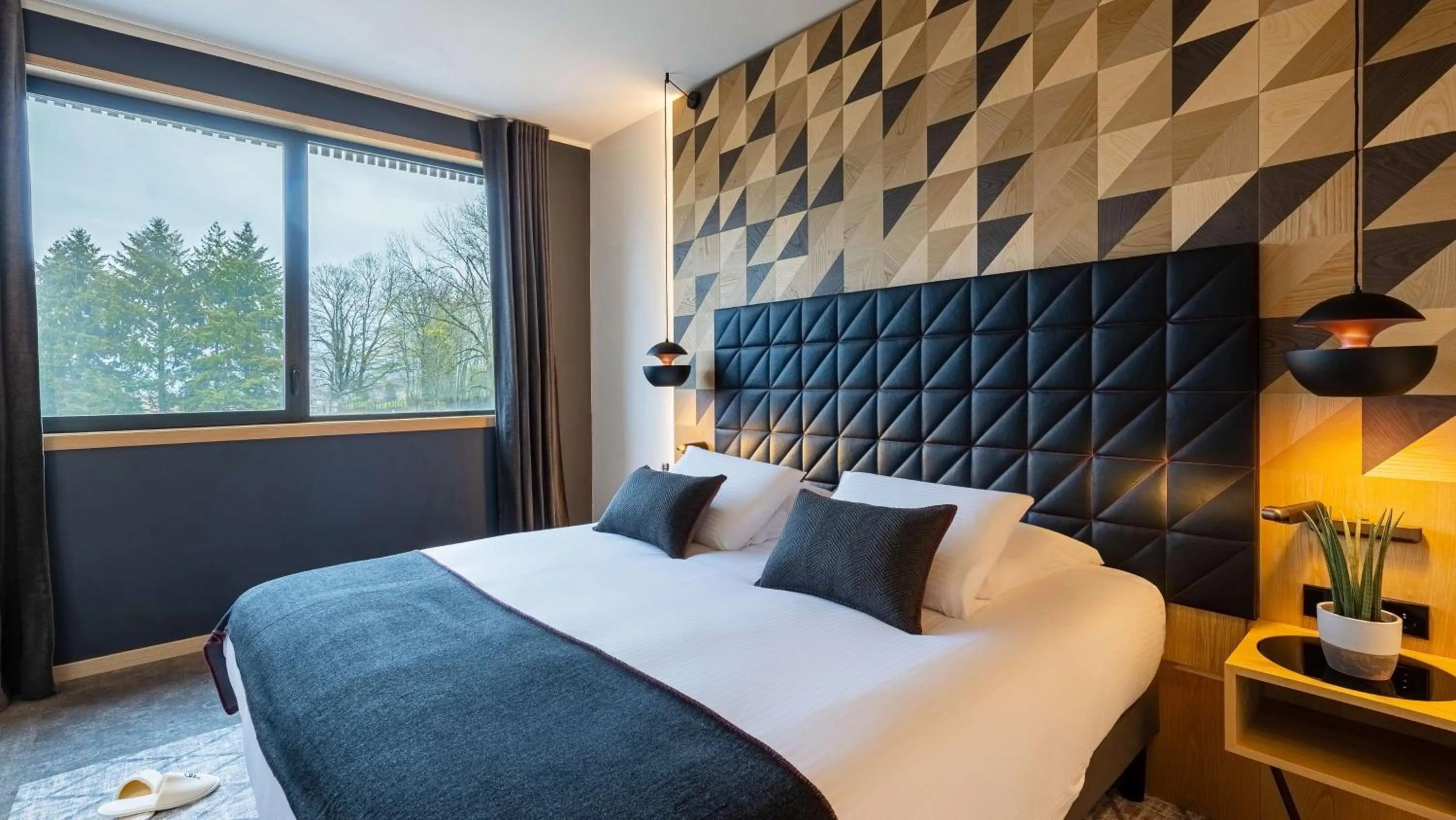 Bedroom, Bed in Domaine de Dolomieu Hotel & Spa - BW Premier Collection