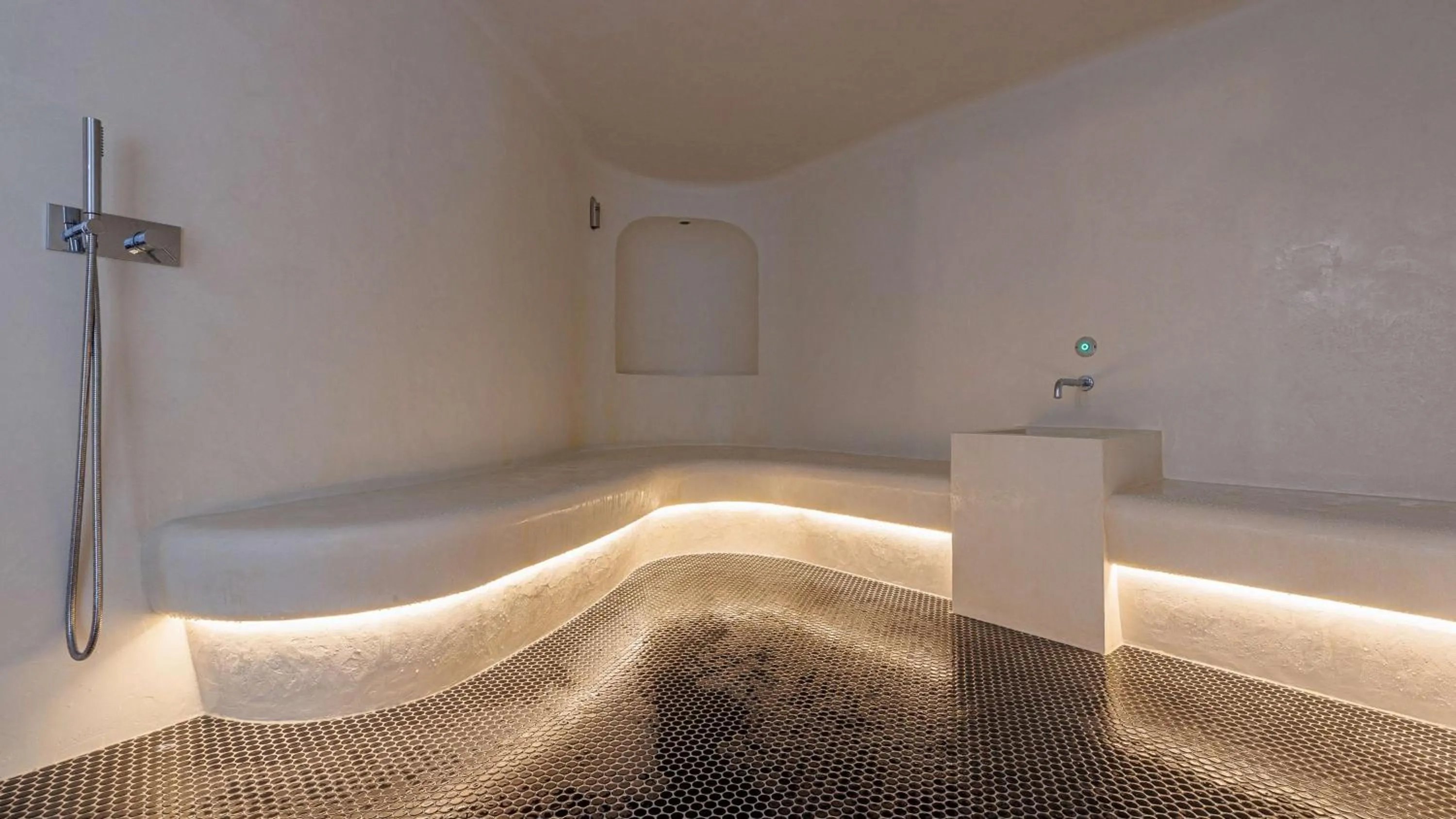 Spa and wellness centre/facilities in Domaine de Dolomieu Hotel & Spa - BW Premier Collection