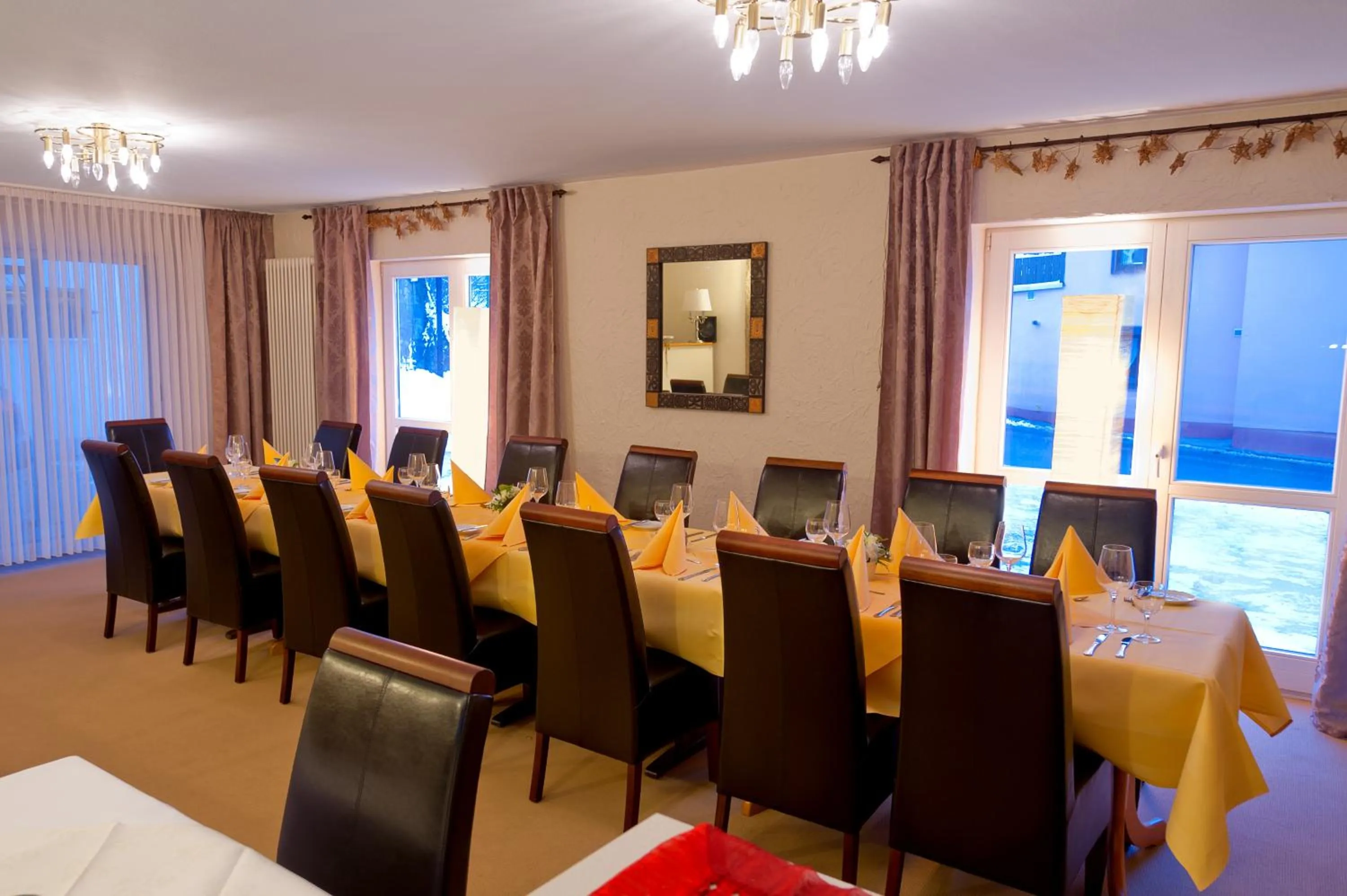 Restaurant/places to eat in Hotel Rosenflora