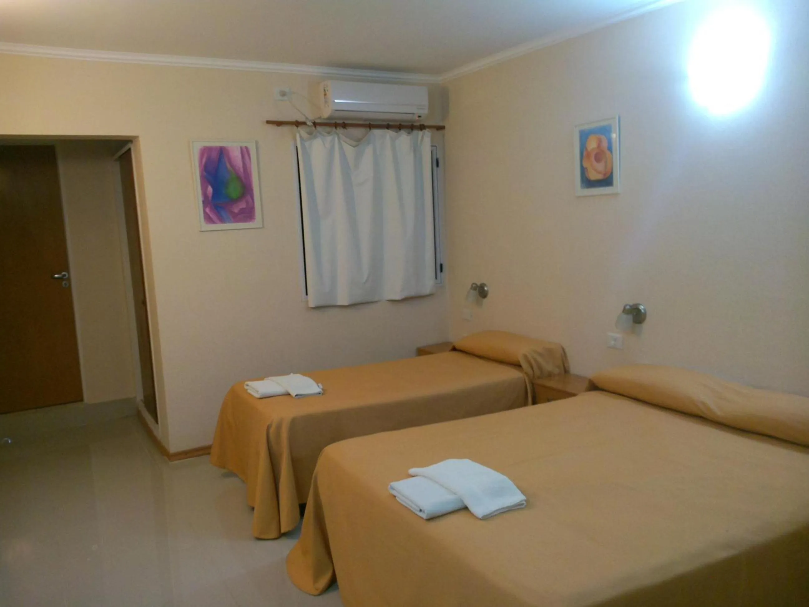 Decorative detail, Bed in Cheltum Hotel