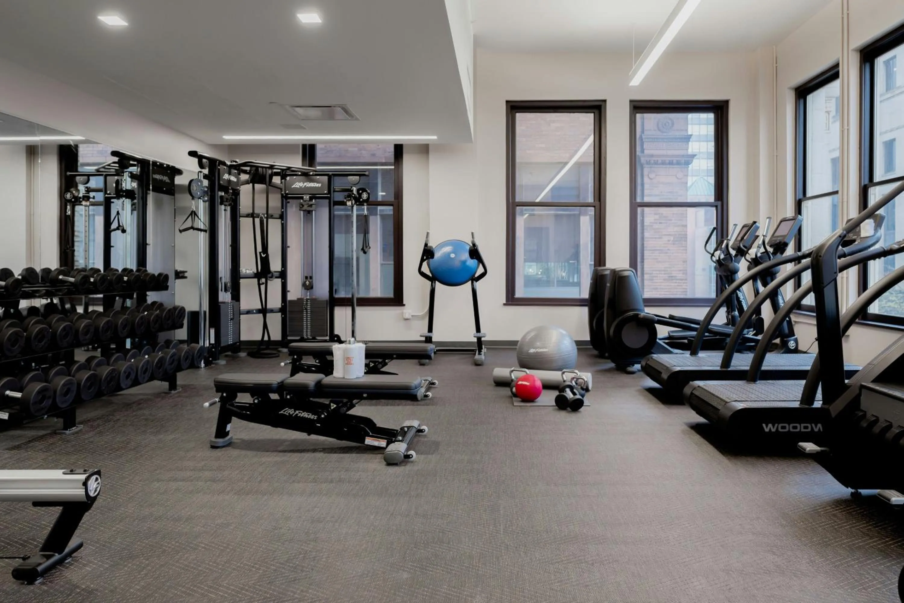 Fitness centre/facilities in Surety Hotel, Autograph Collection