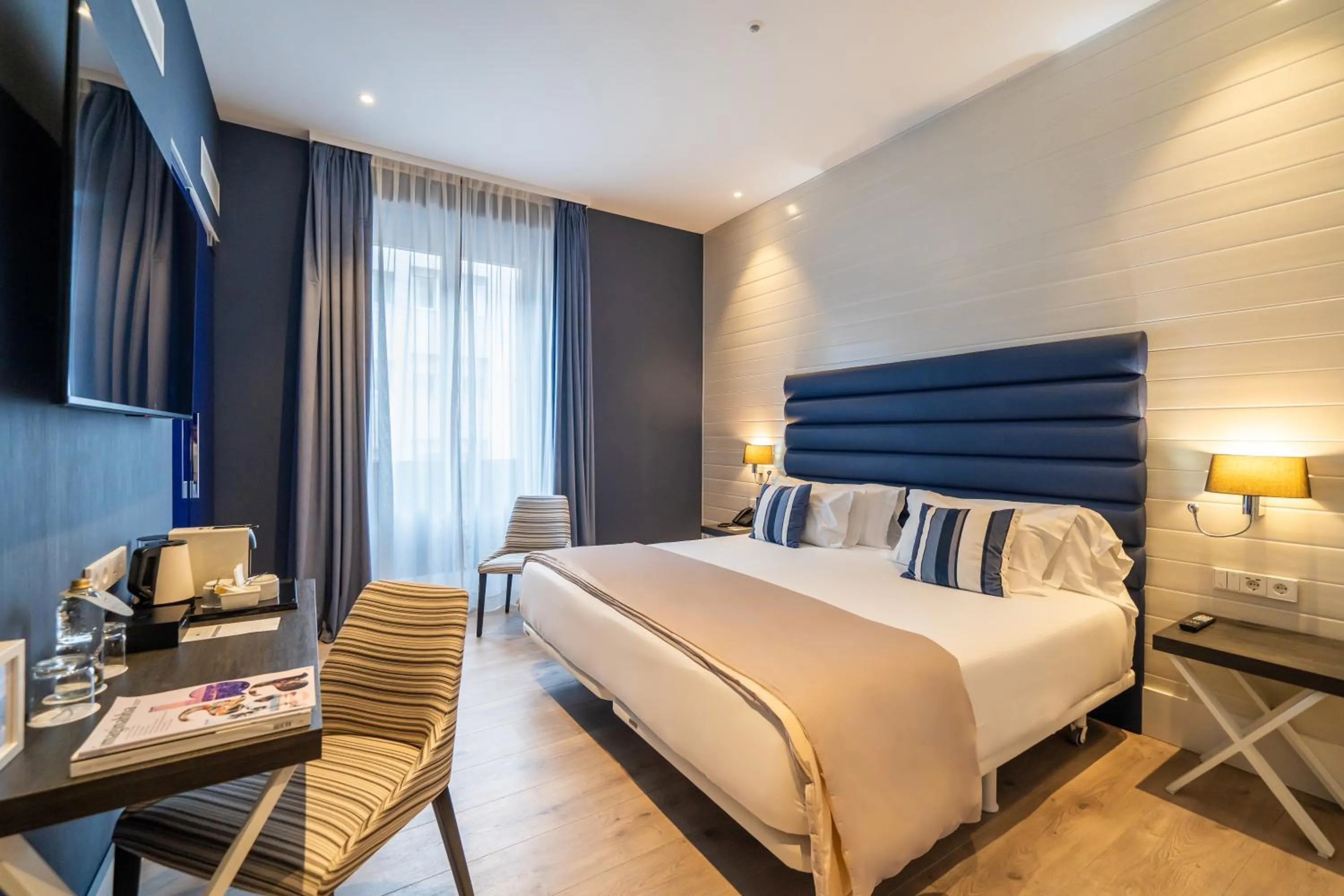 Bed in Abba San Sebastián Hotel