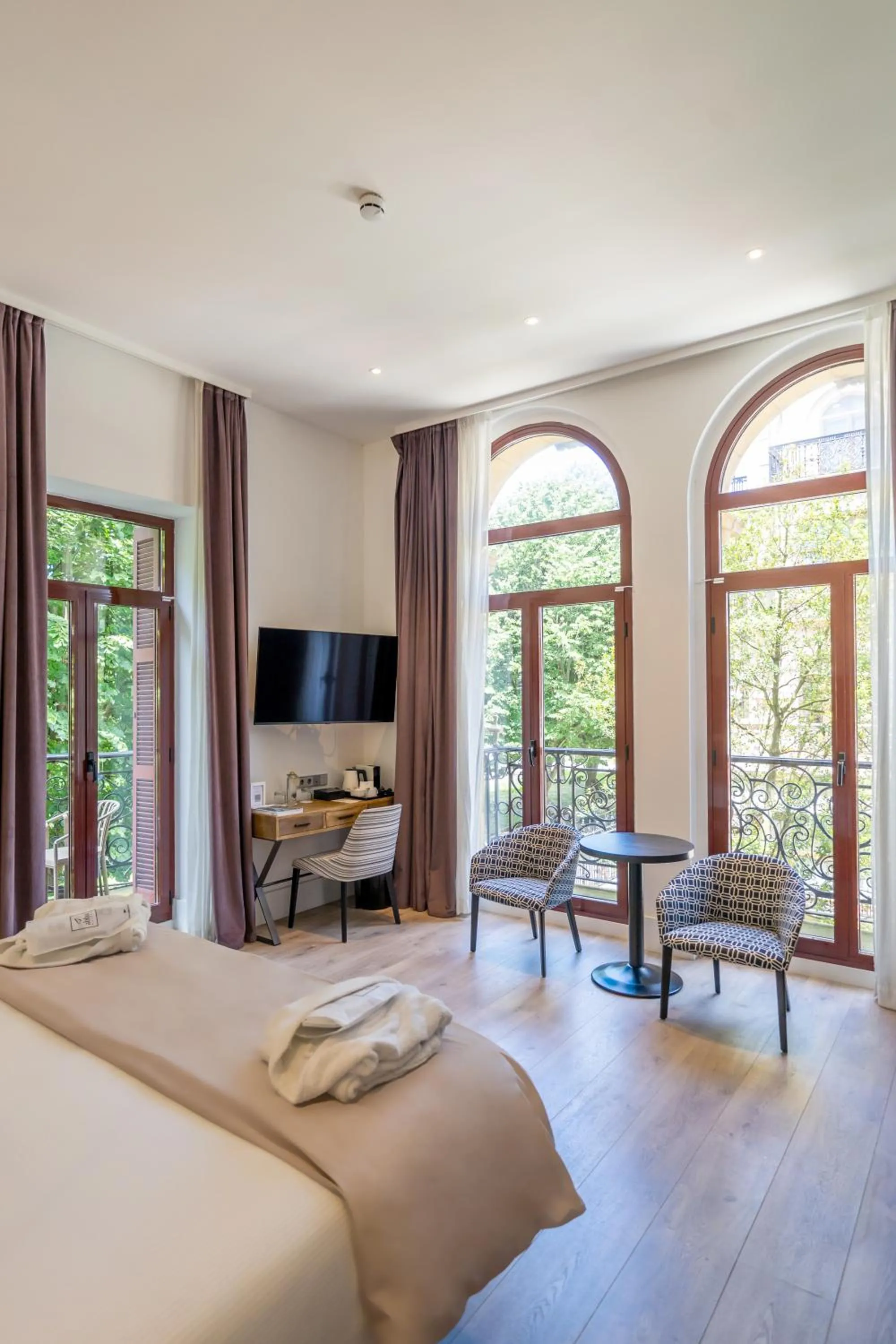 Photo of the whole room, Bed in Abba San Sebastián Hotel