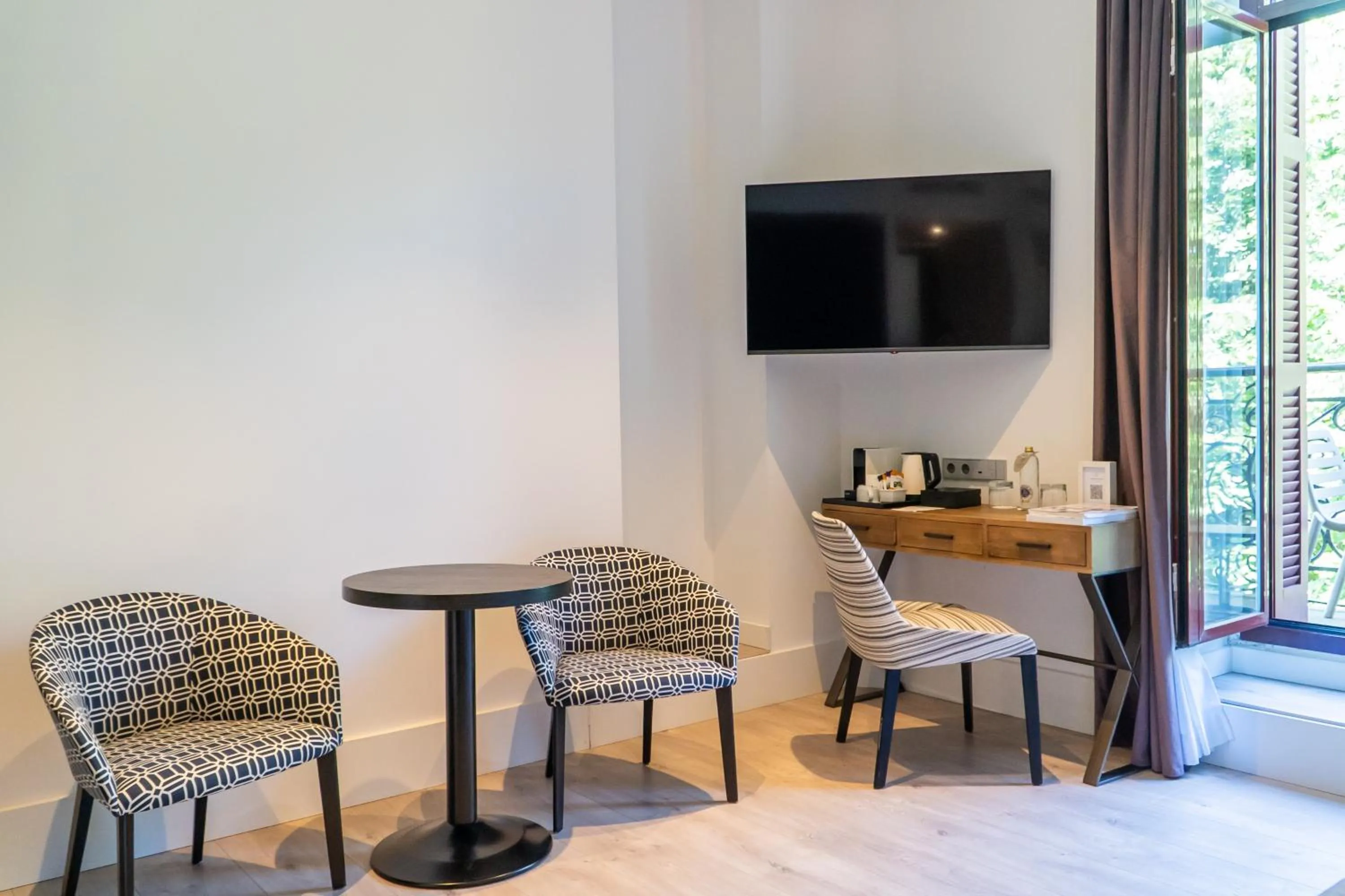 Living room in Abba San Sebastián Hotel