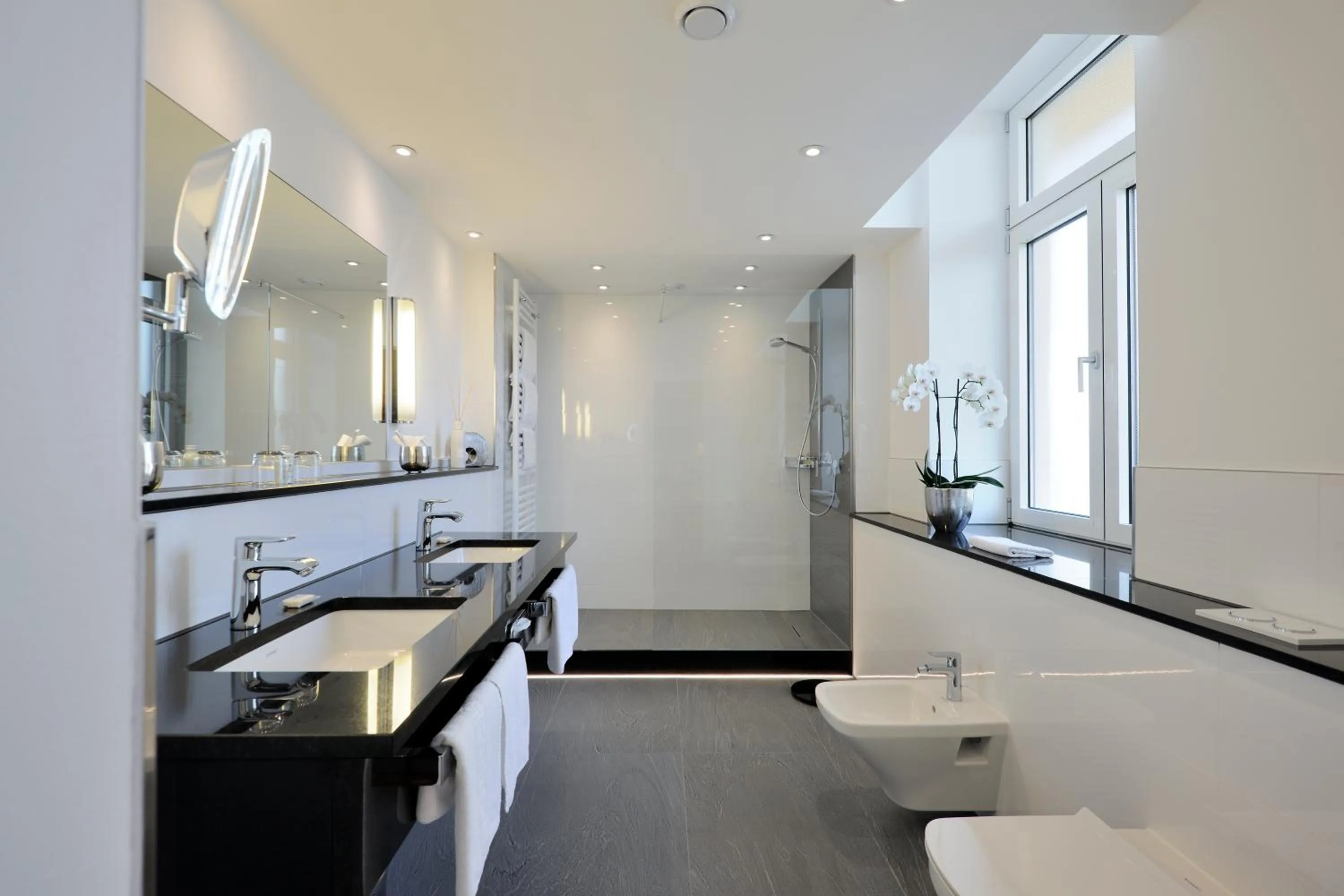 Shower in Kastens Hotel Luisenhof