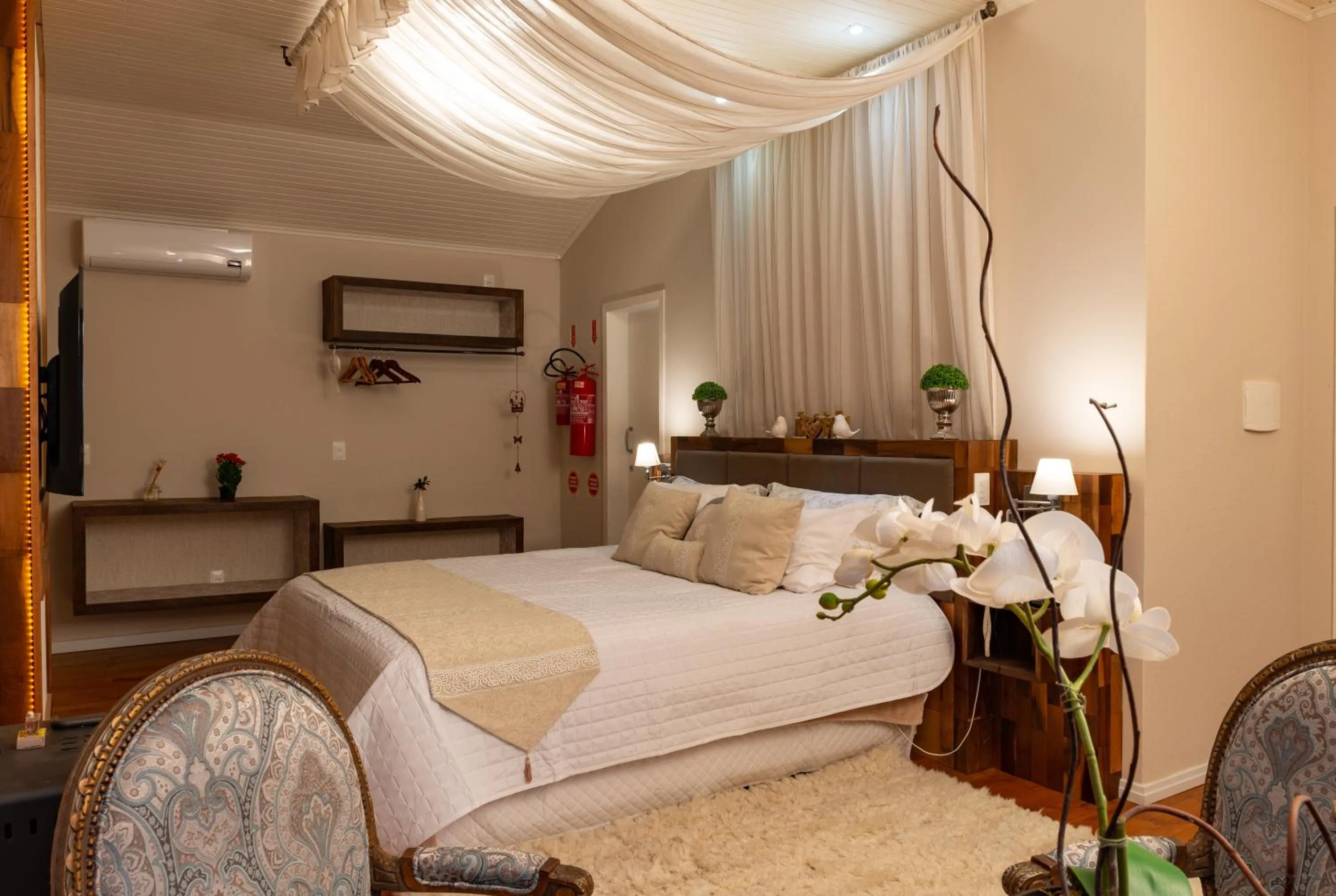 Photo of the whole room, Bed in Serra Bela Eco Pousada