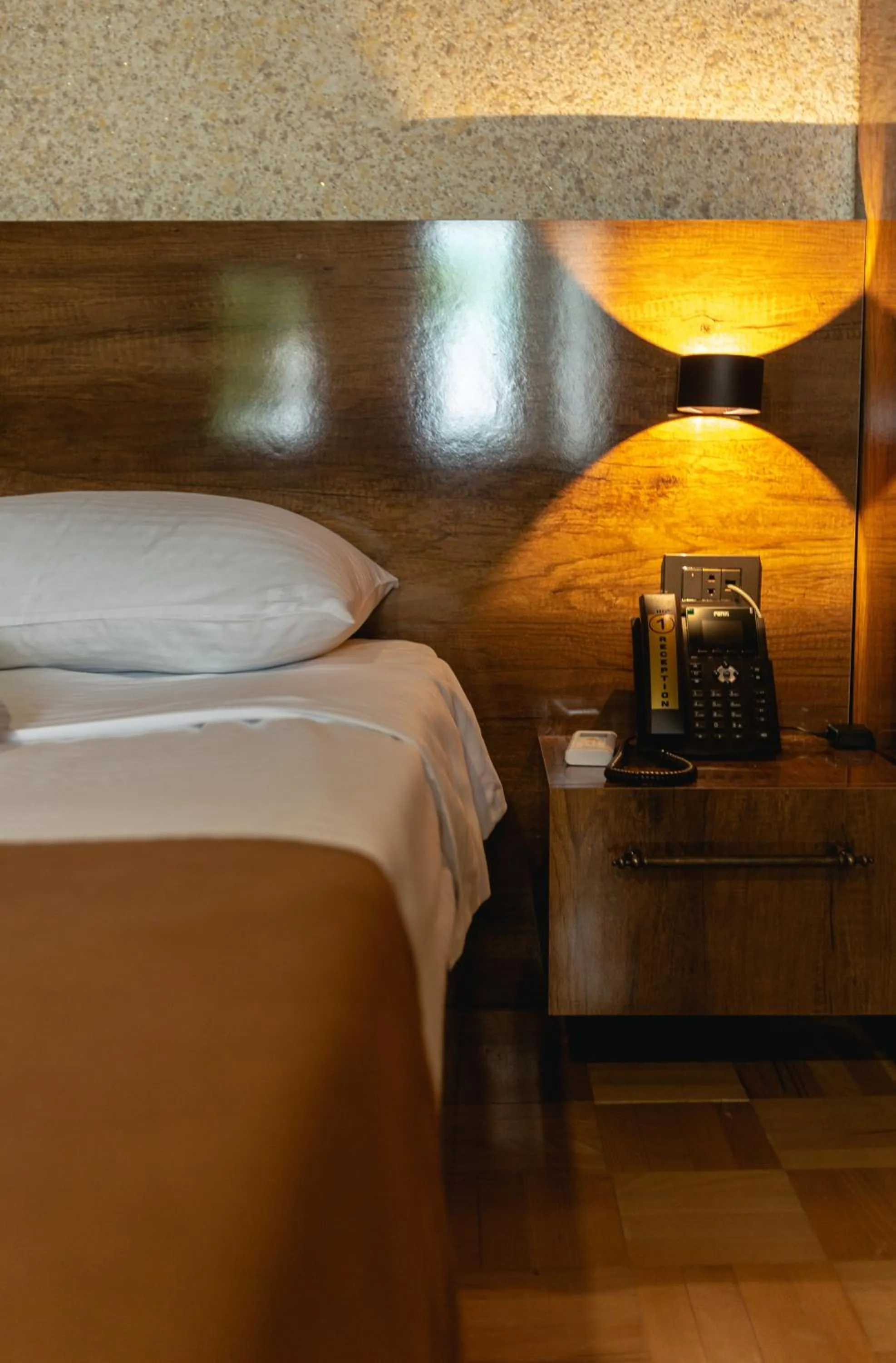 Photo of the whole room, Bed in Hotel History