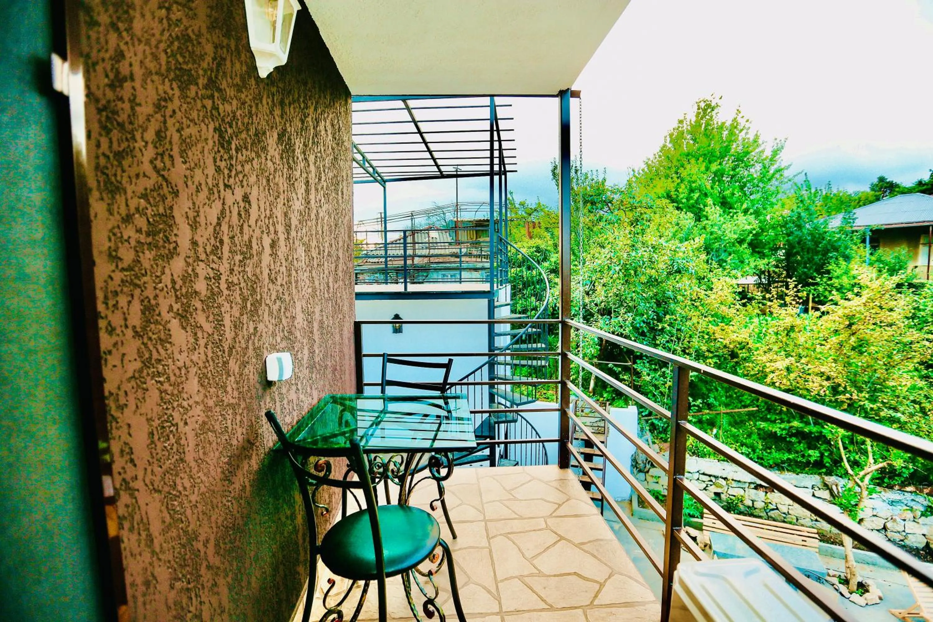 Bird's eye view in Hotel History