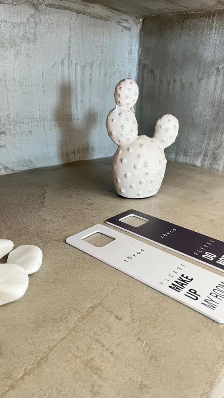 Decorative detail in Topos Exclusive Santorini