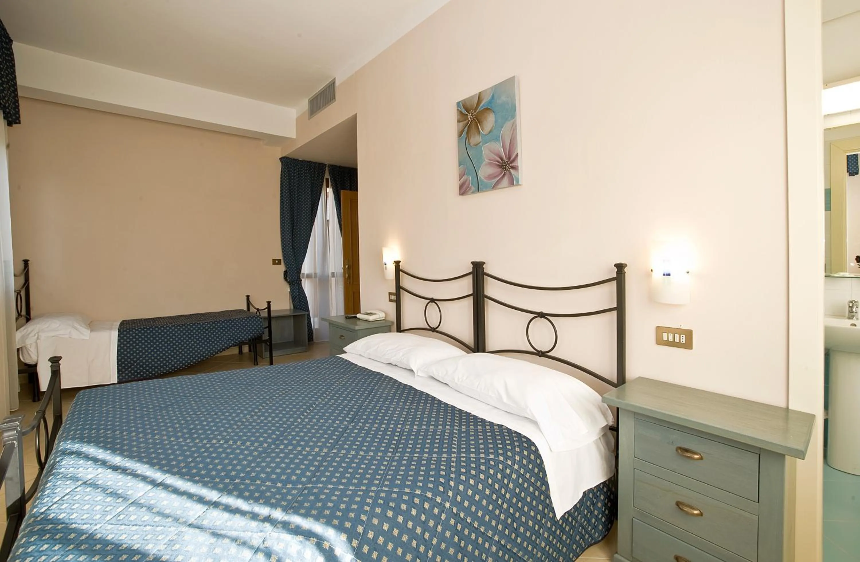 Bed in Villa Hotel Del Sole