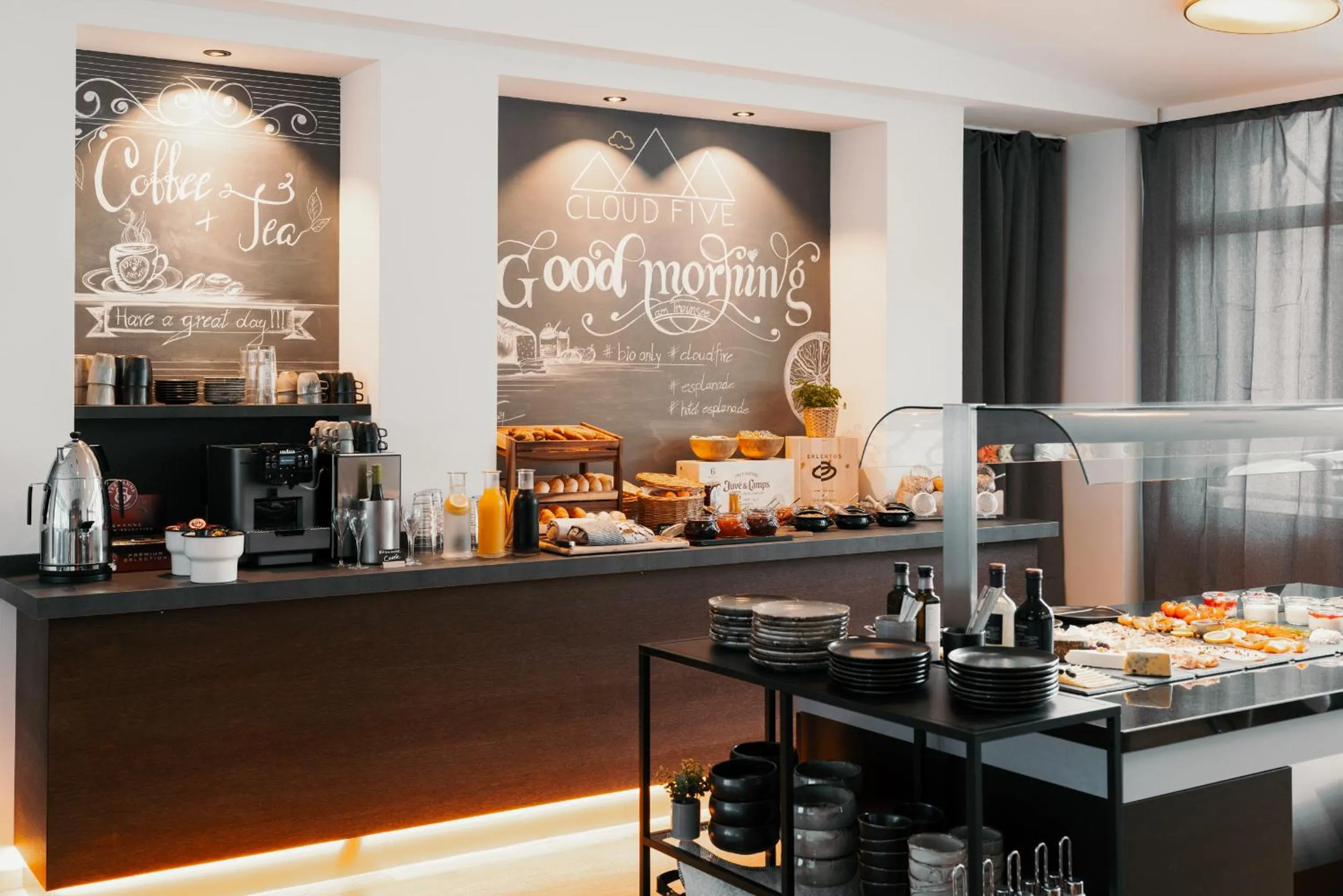 Coffee/tea facilities in Hotel Esplanade