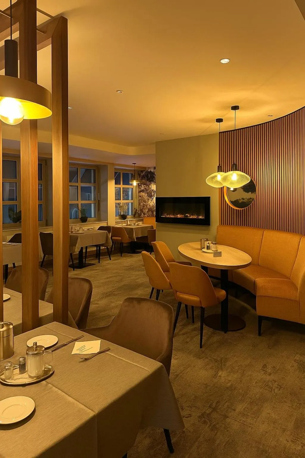 Breakfast in Dom-Hotel