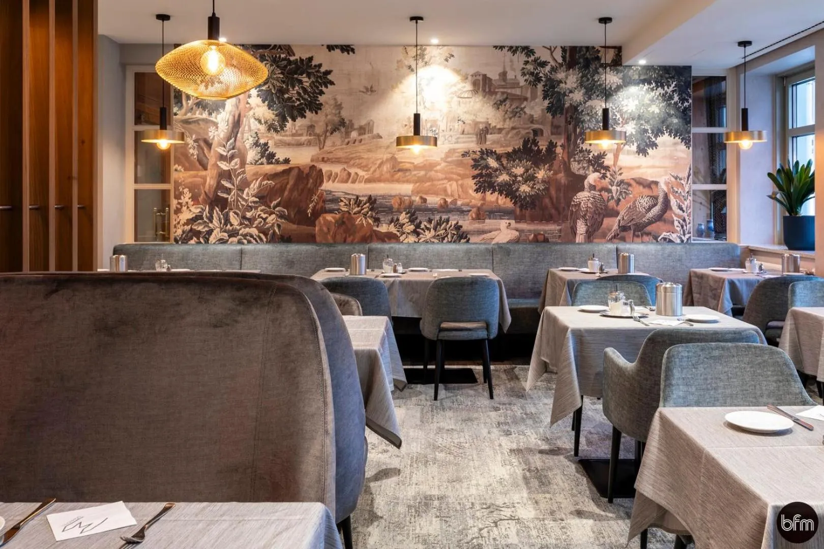 Breakfast in Dom-Hotel