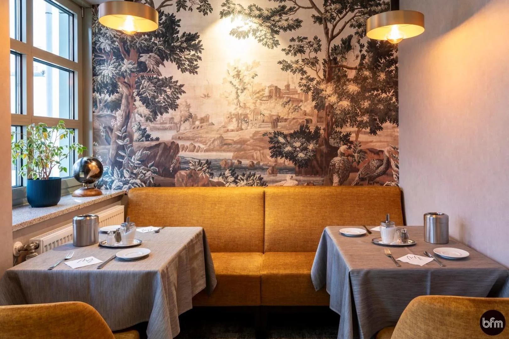 Breakfast in Dom-Hotel