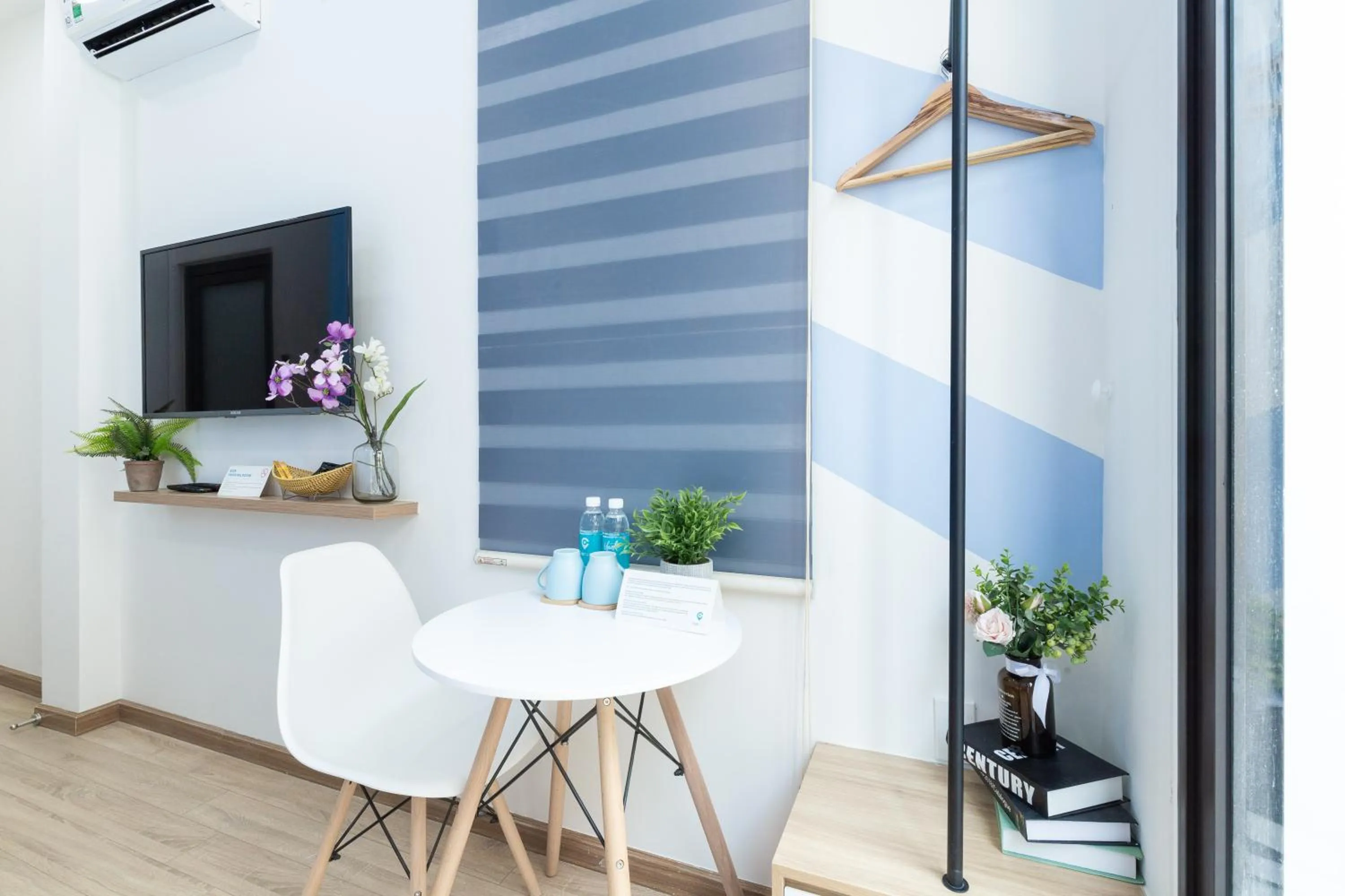 Dining area in Cozrum Homes - Charming Corner