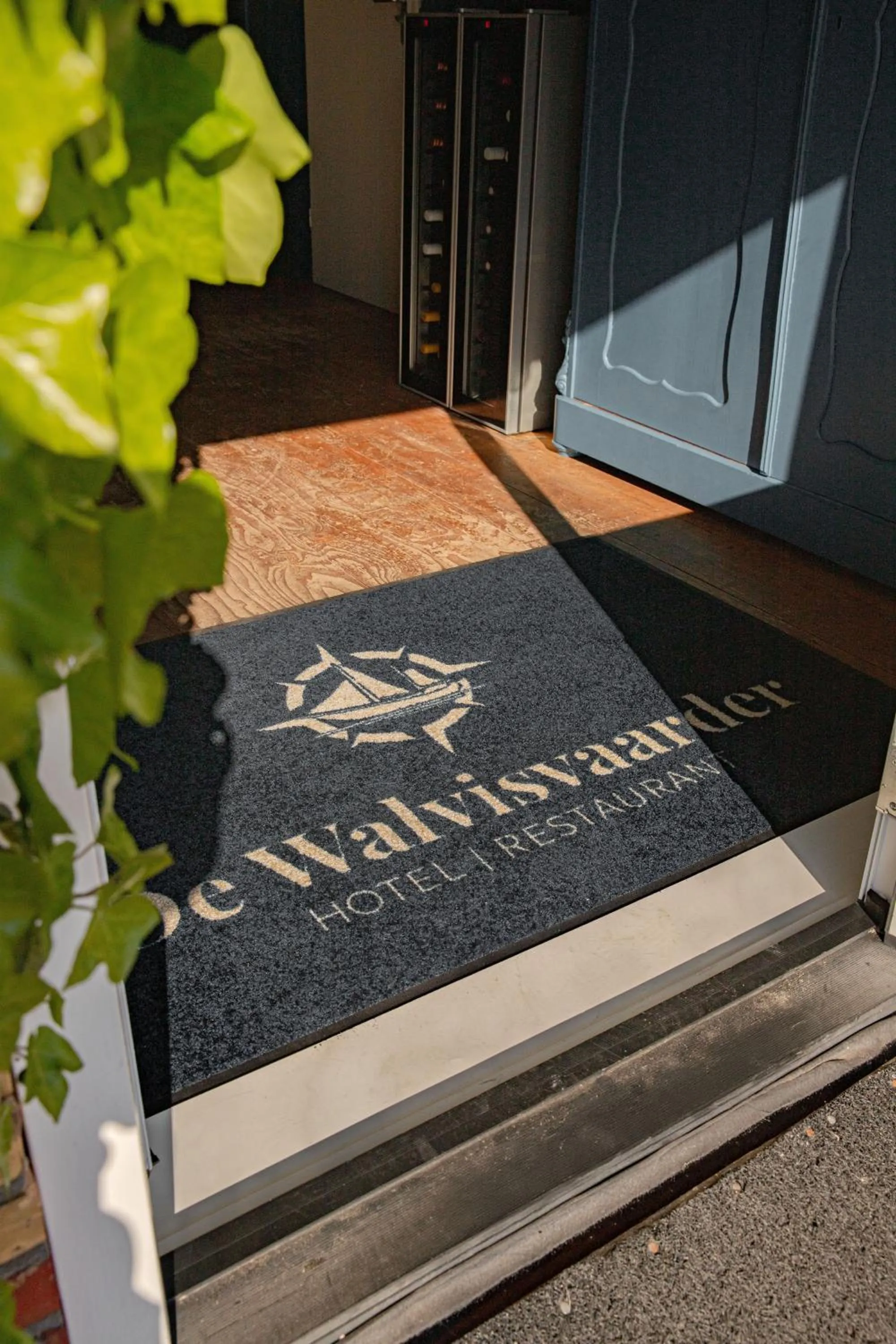 Property logo or sign in Hotel-Restaurant De Walvisvaarder