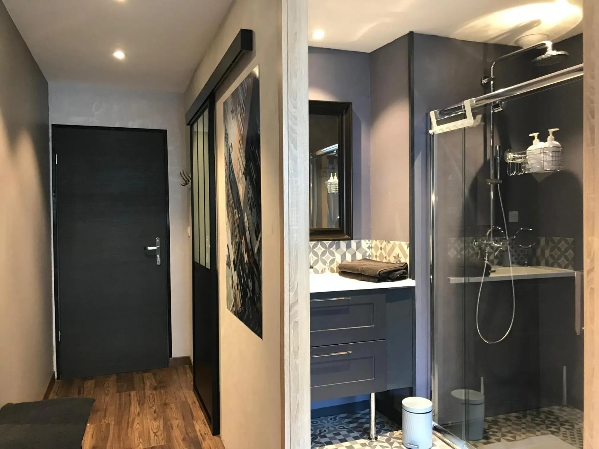 Shower in Les Cépages