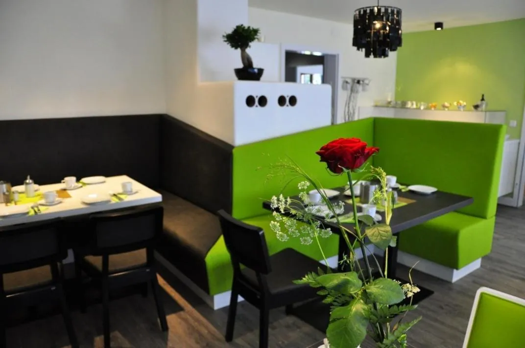 Restaurant/places to eat in Amiga Hotel München Messe