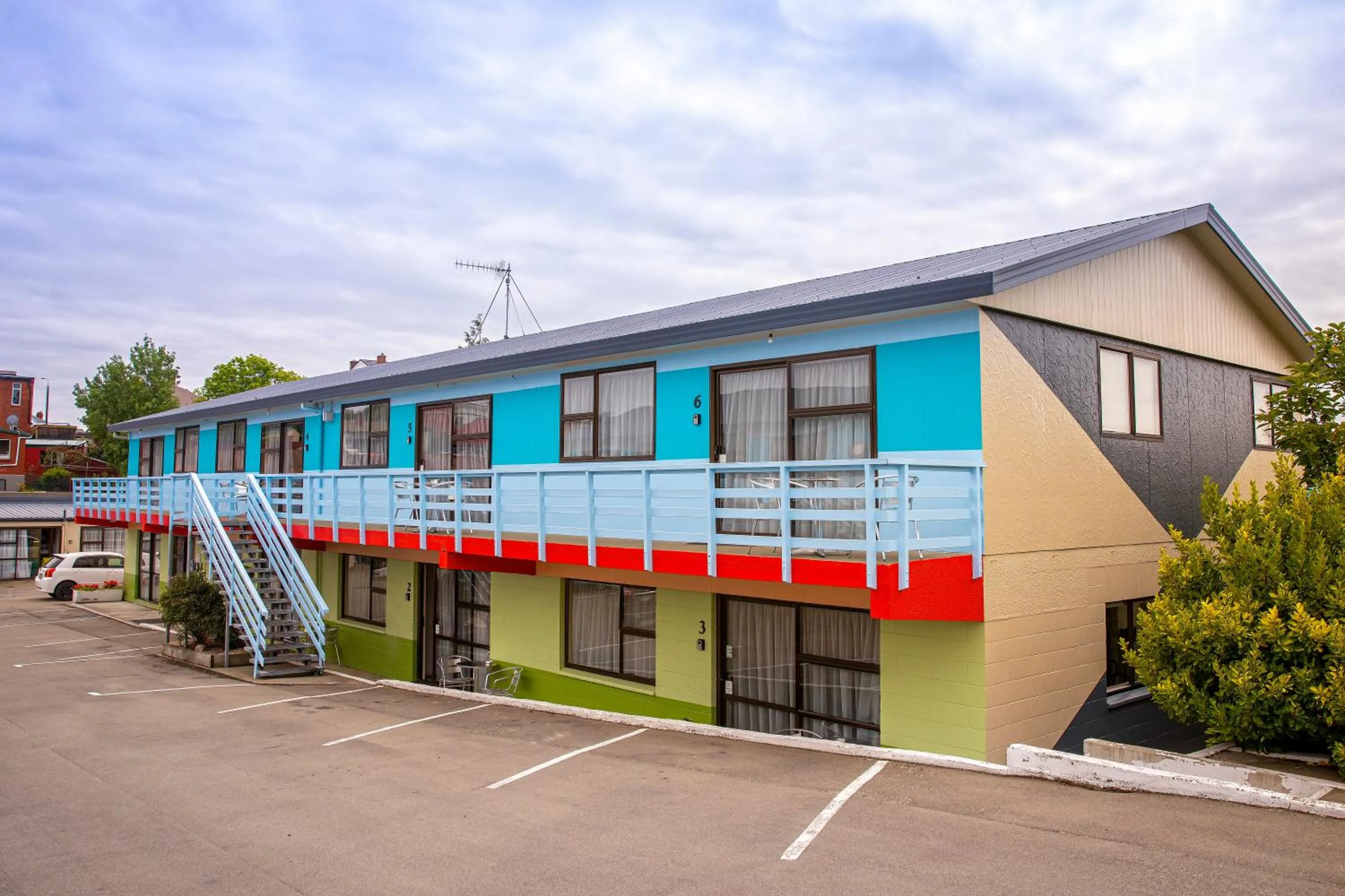 Property building in Fitzgerald on King