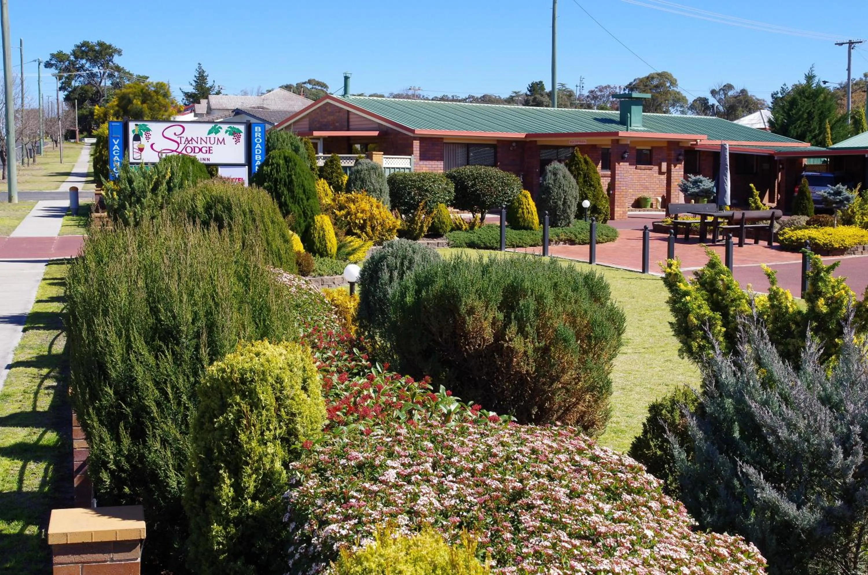 Facade/entrance in Stannum Lodge Motor Inn