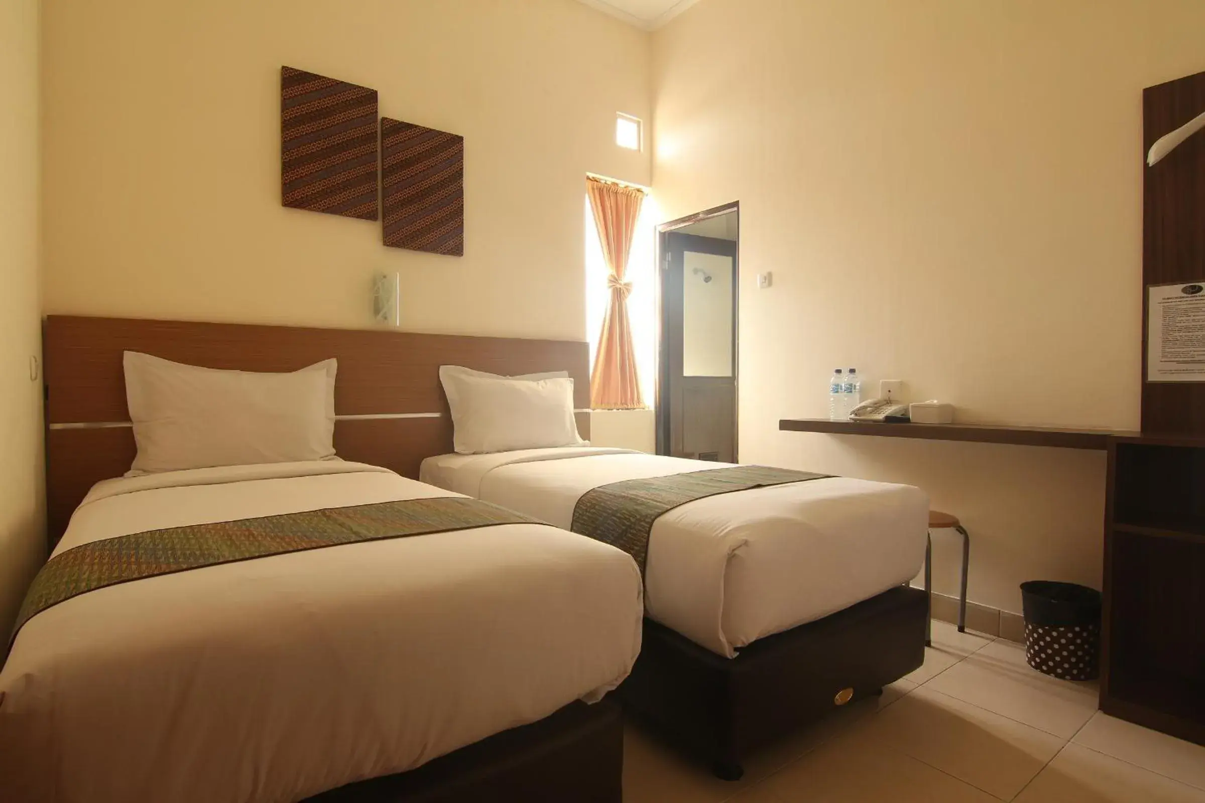 Deluxe Double or Twin Room in Hotel Pules Deluxe Double or Twin Room in Hotel Pules