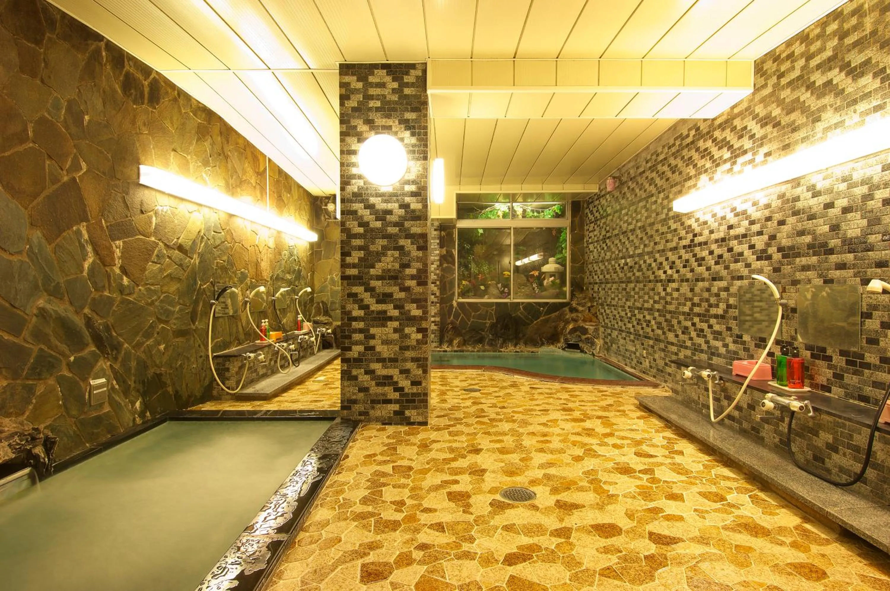 Spa and wellness centre/facilities in Hotel Sanraku