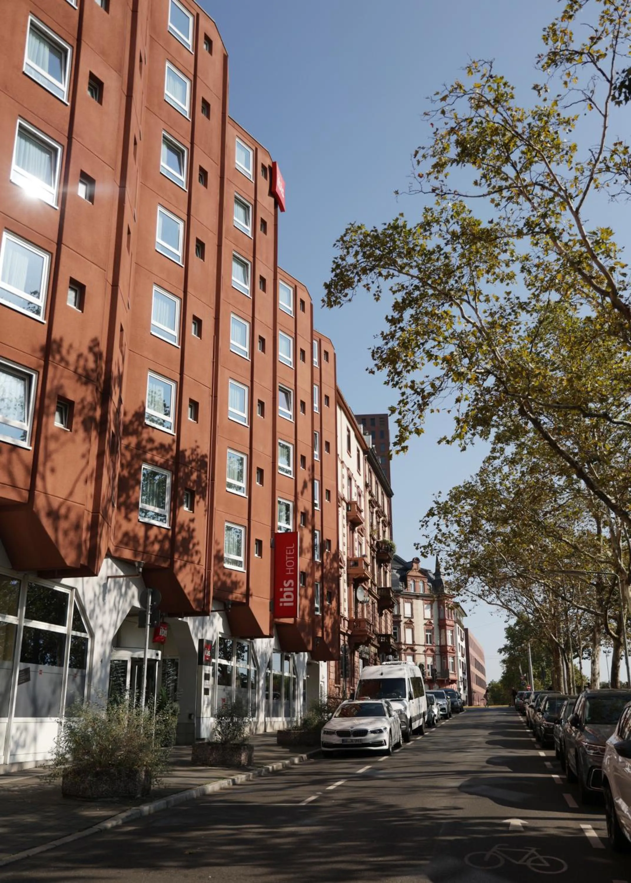 Property building in ibis Frankfurt Centrum