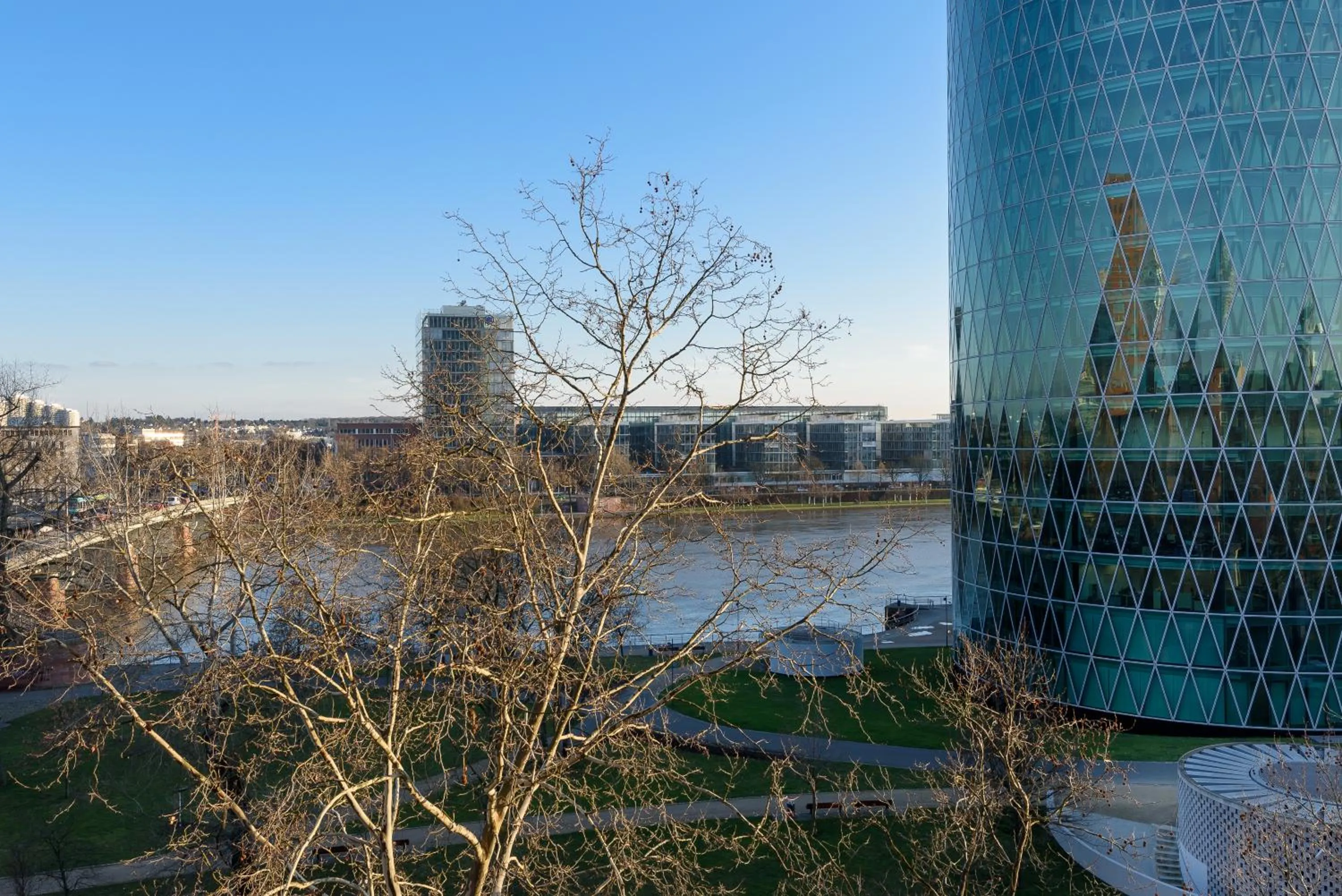 River view in ibis Frankfurt Centrum