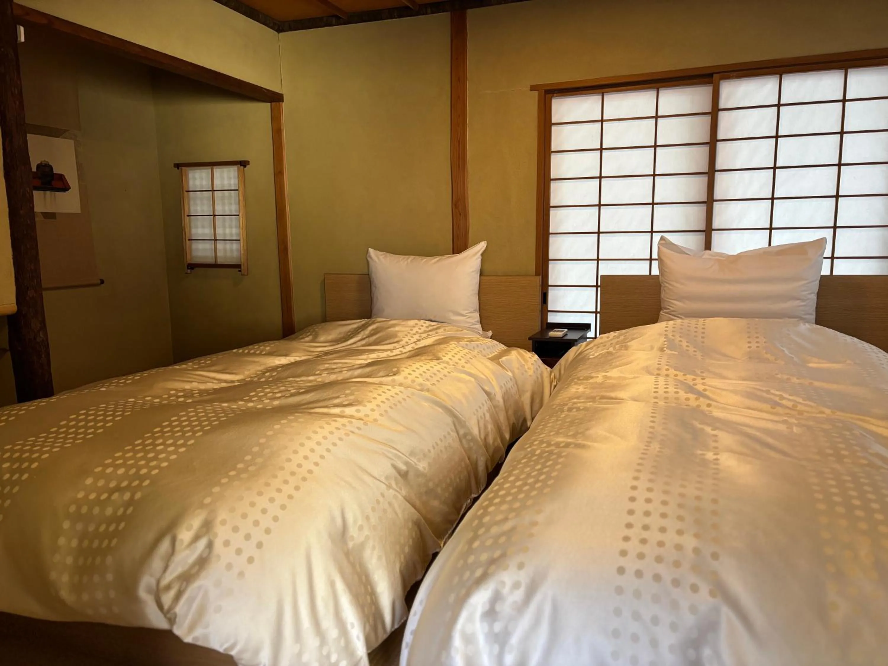 Bedroom, Bed in Yufuin Santoukan