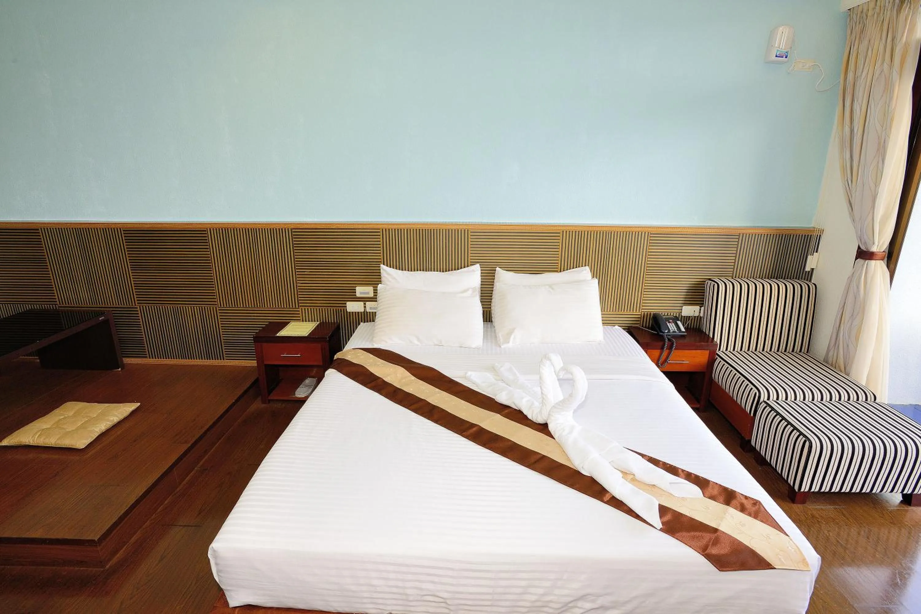 Photo of the whole room, Bed in Airai Water Paradise Hotel & Spa