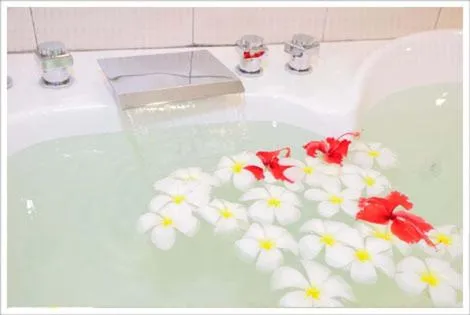 Bathroom in Airai Water Paradise Hotel & Spa