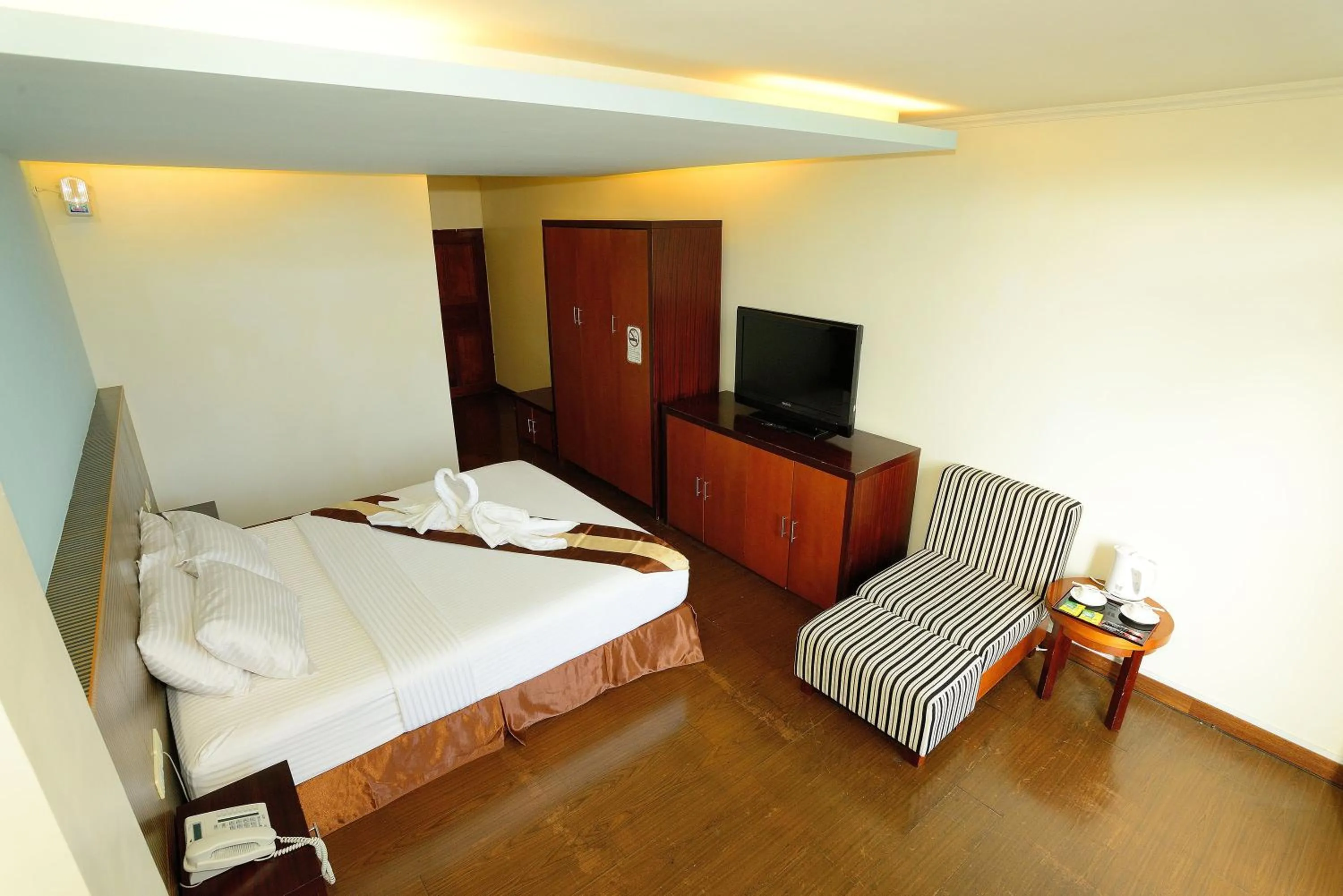 Photo of the whole room, Bed in Airai Water Paradise Hotel & Spa