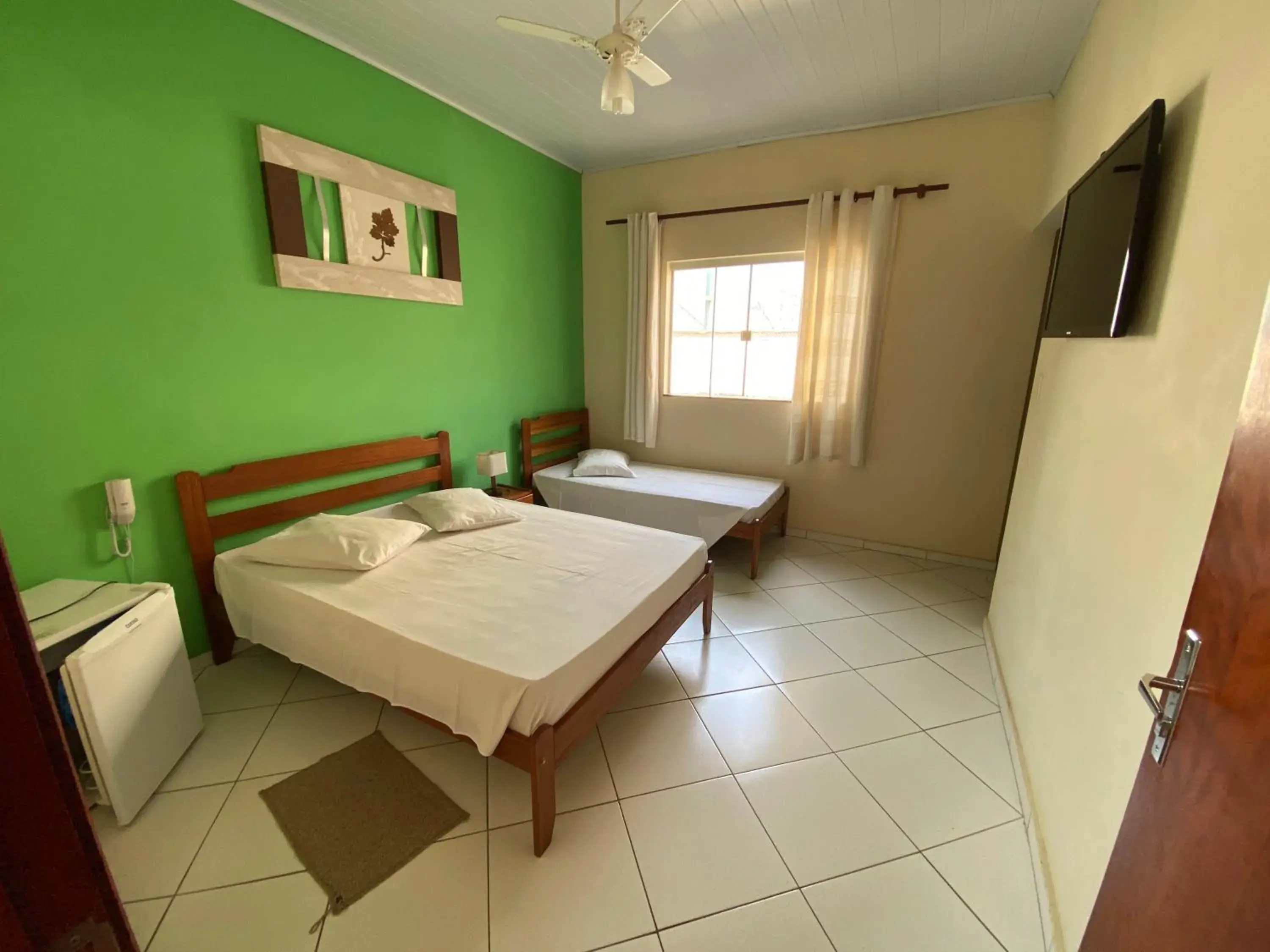 Triple Room in Hotel Modelo Triple Room in Hotel Modelo
