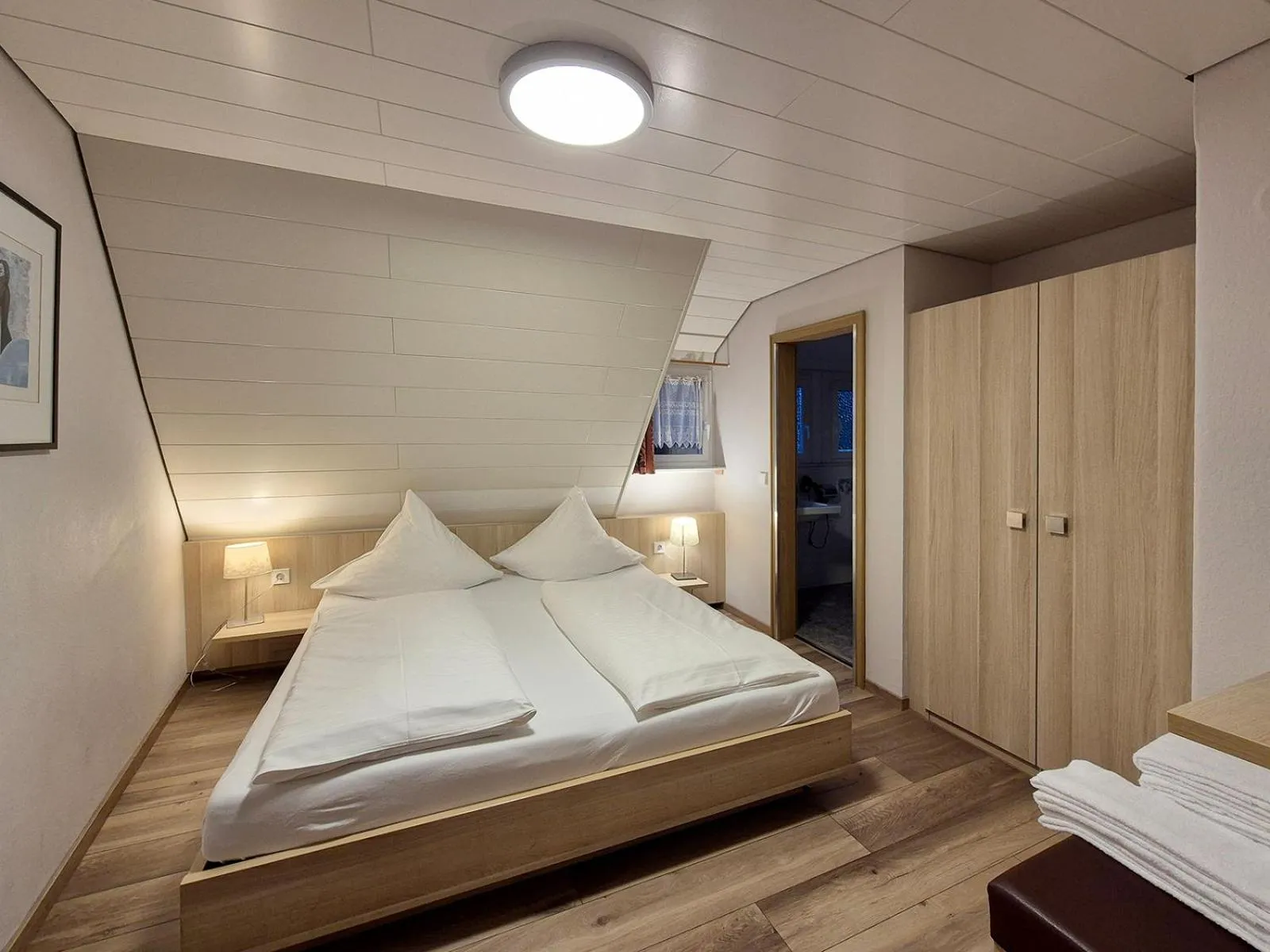 Bed in Hotel Mäuerle