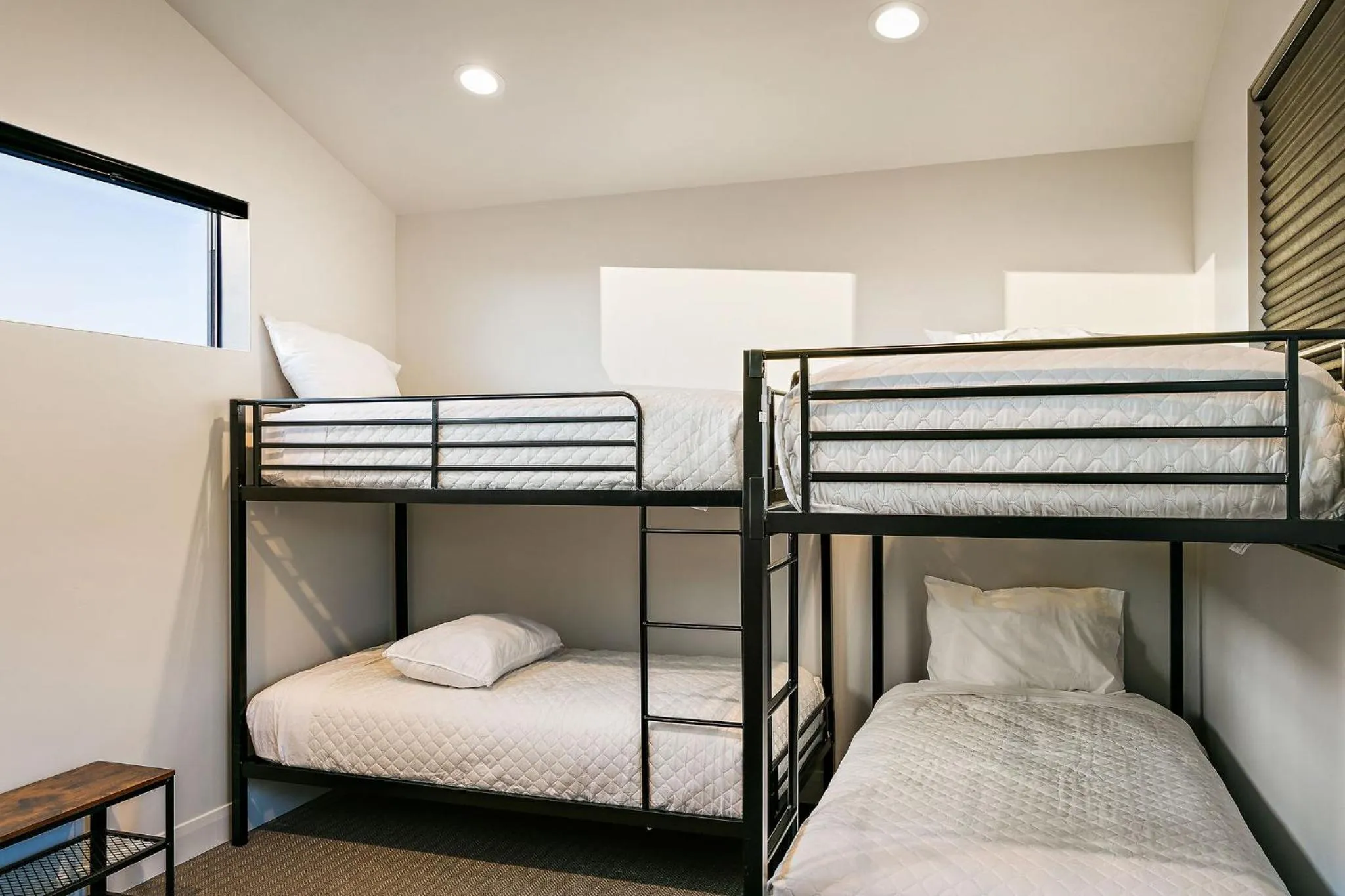 bunk bed, Bed in The Dwellings