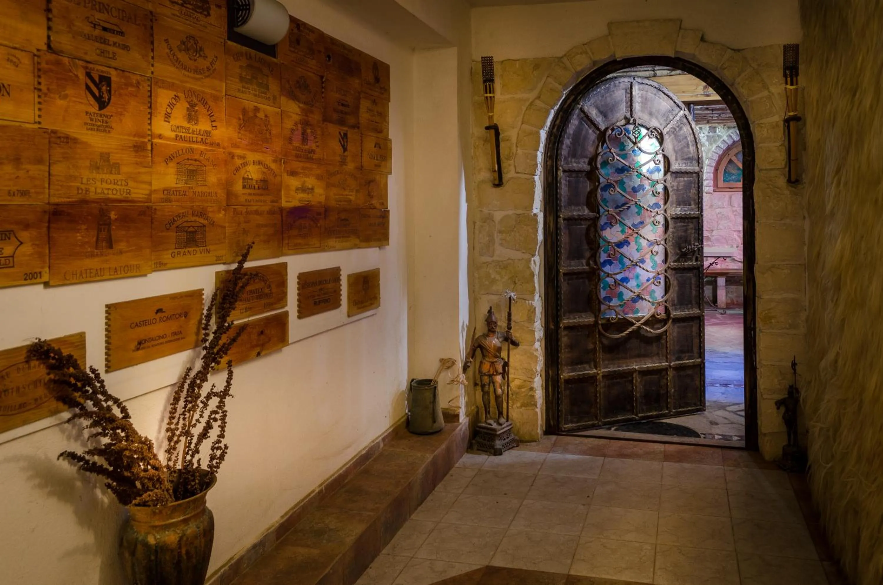 Restaurant/places to eat in Kalypso Hotel