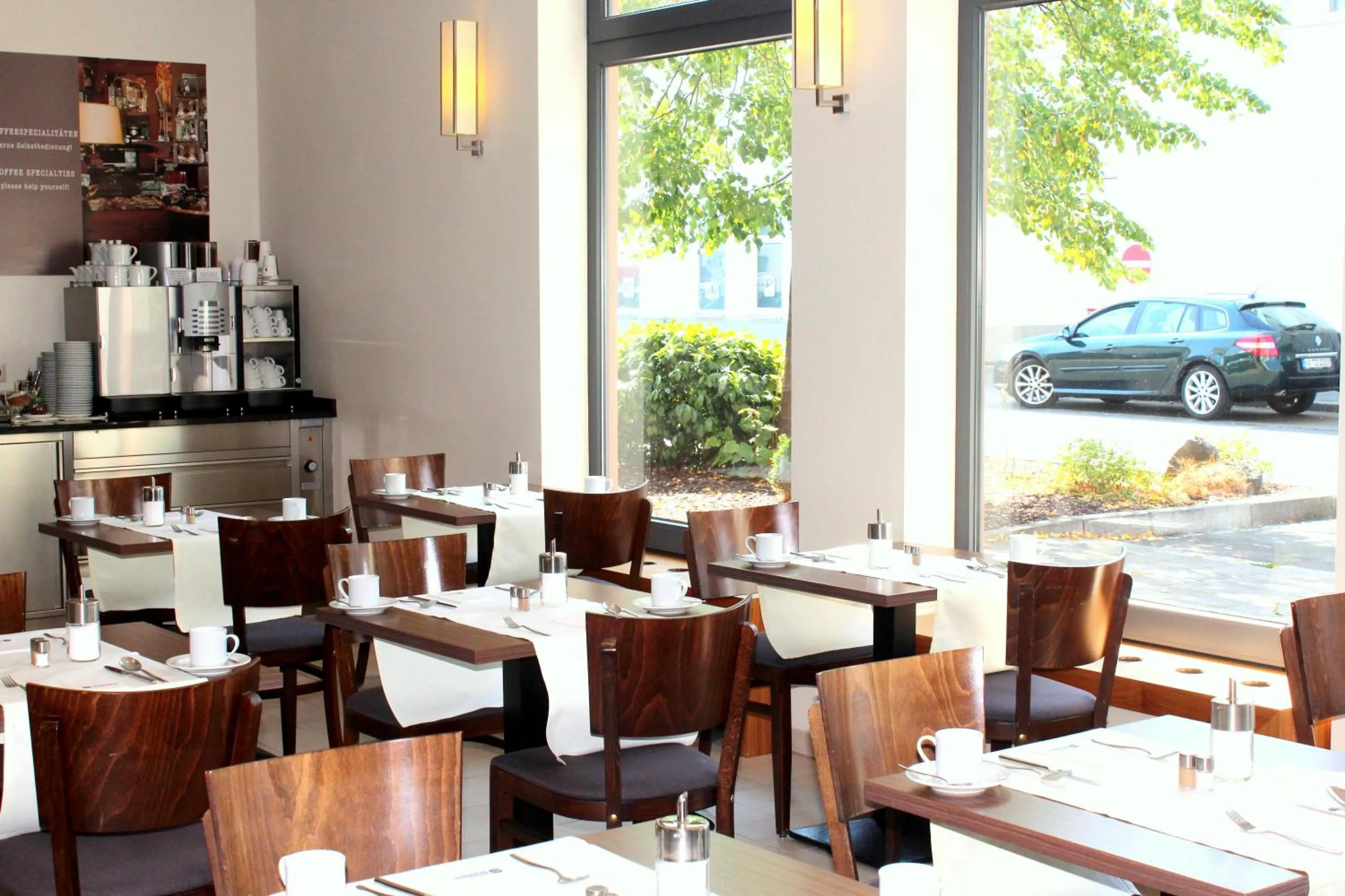 Restaurant/places to eat in Best Western Hotel Nürnberg City West