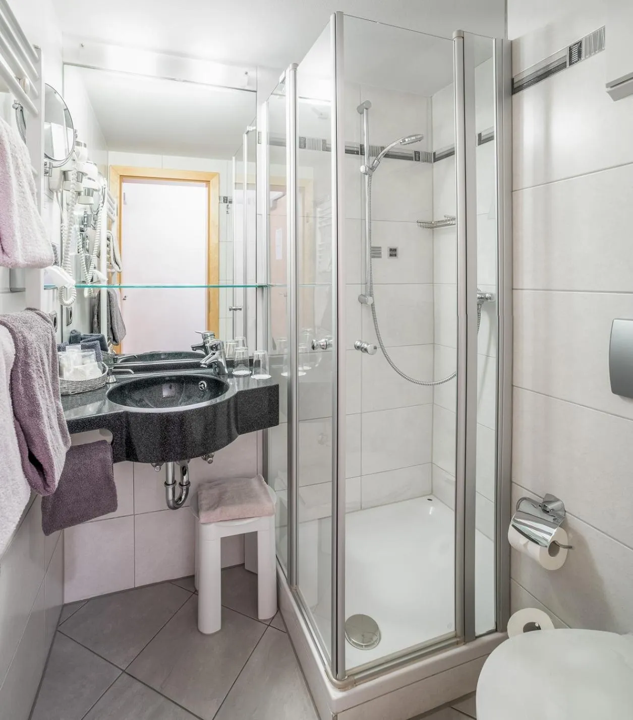 Bathroom in Hotel Passauer Wolf