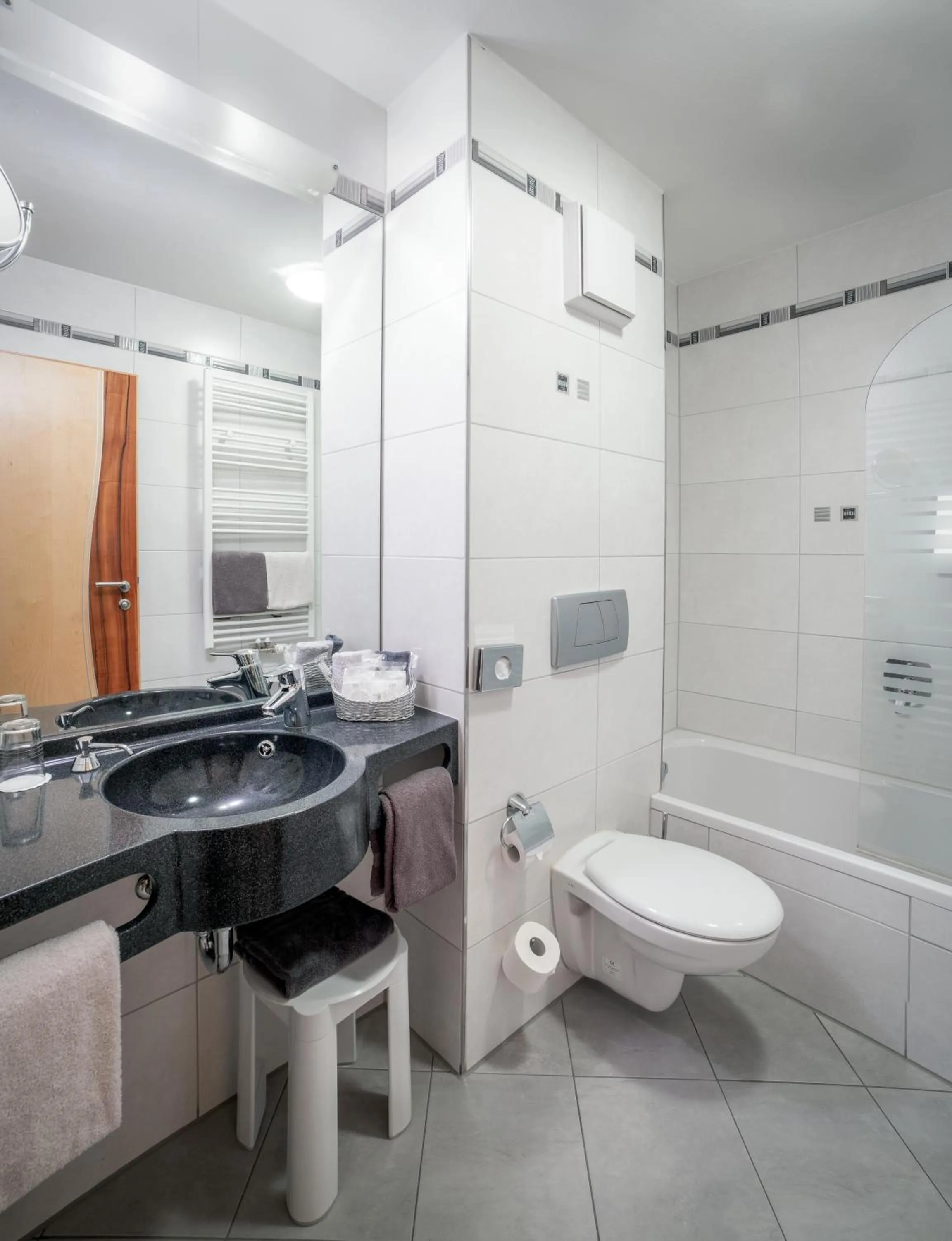 Shower in Hotel Passauer Wolf