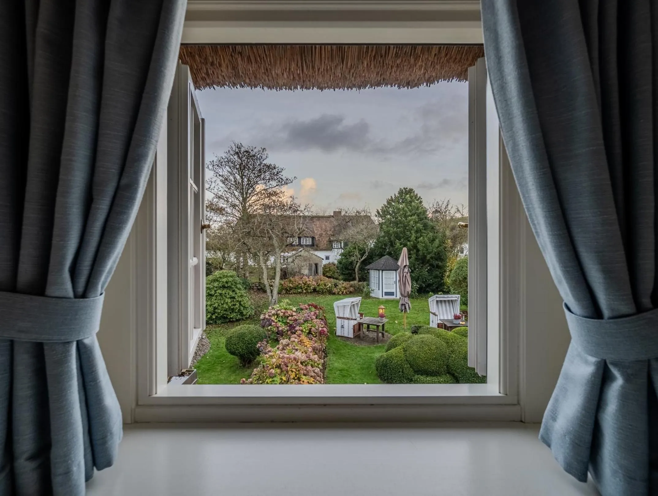 Garden view in Boutiquehotel Seiler Hof Keitum