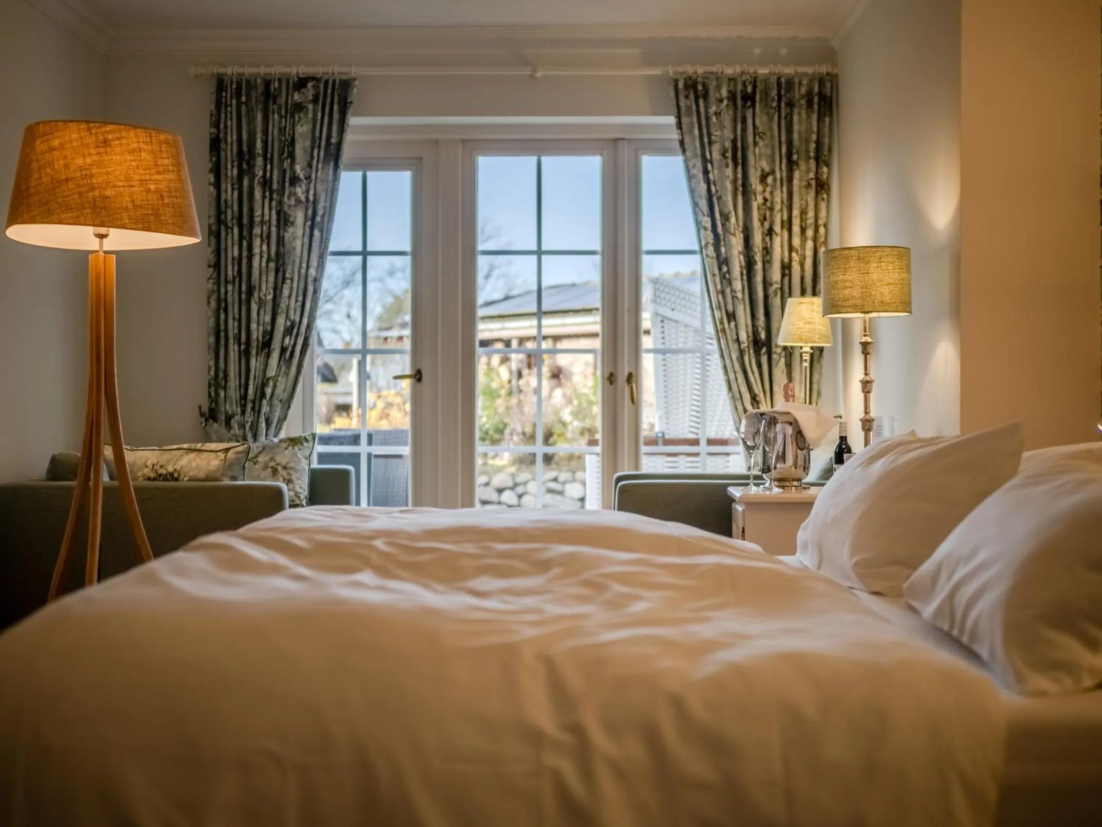 Photo of the whole room, Bed in Boutiquehotel Seiler Hof Keitum